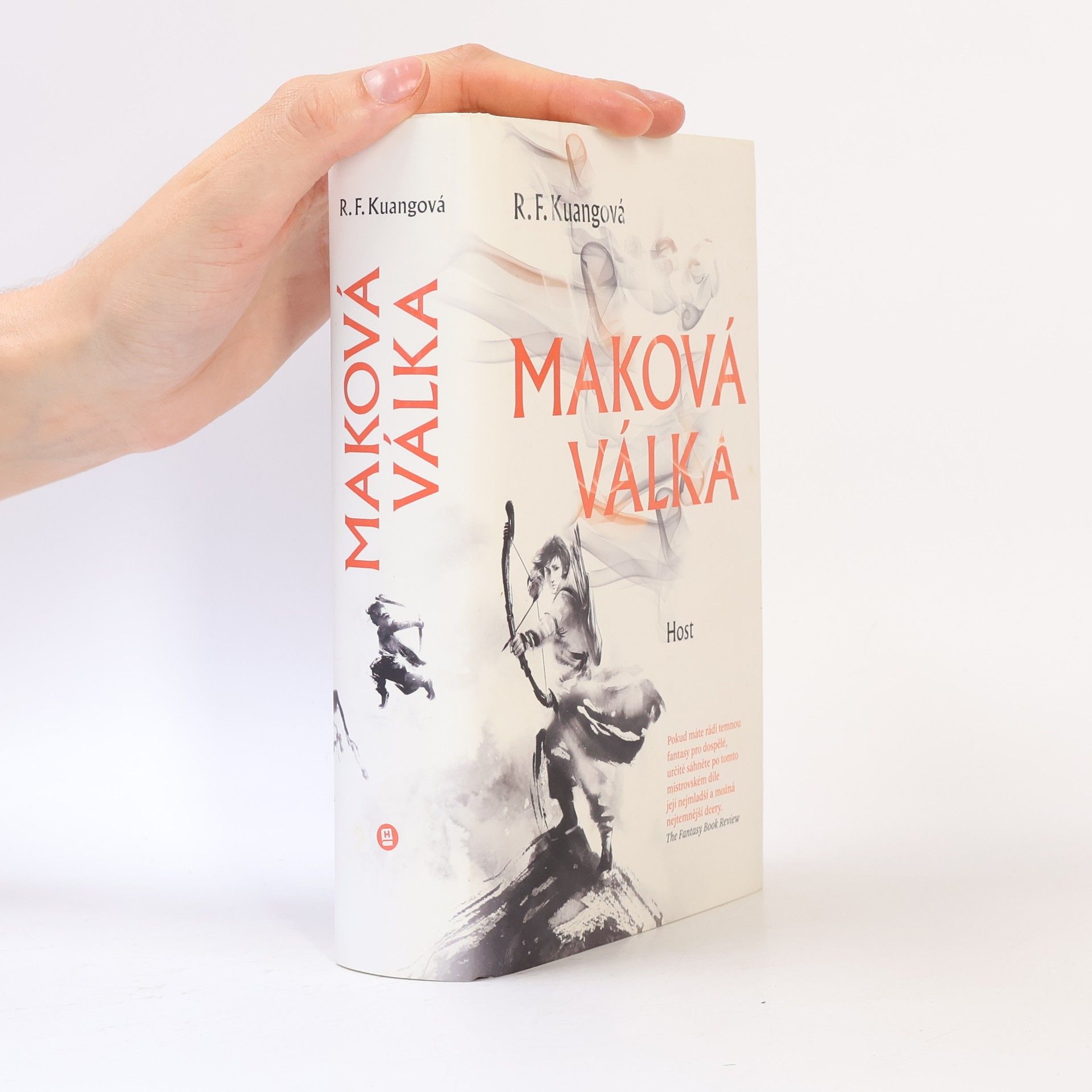 Rebecca Kuang Maková válka