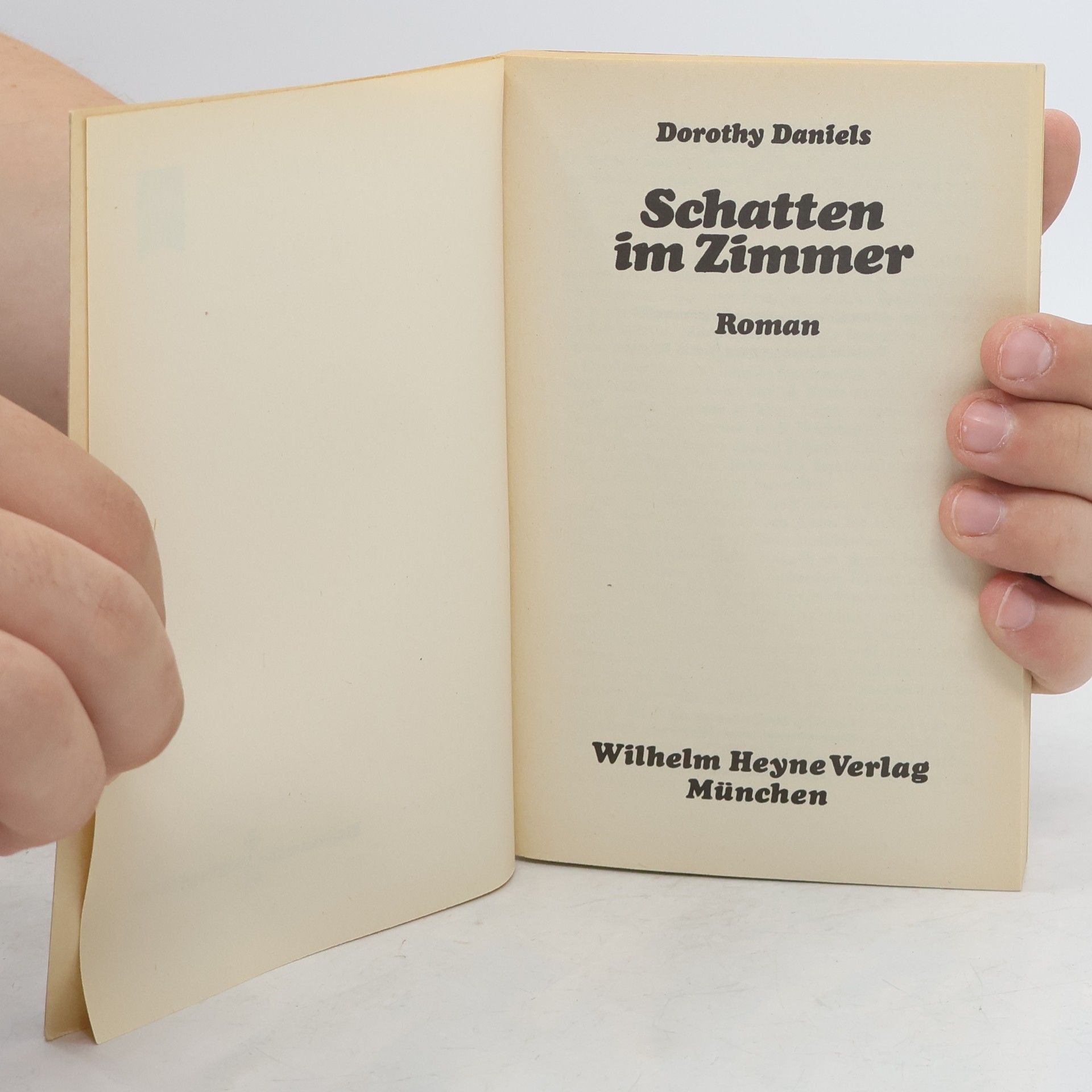 Dorothy Daniels Schatten im Zimmer