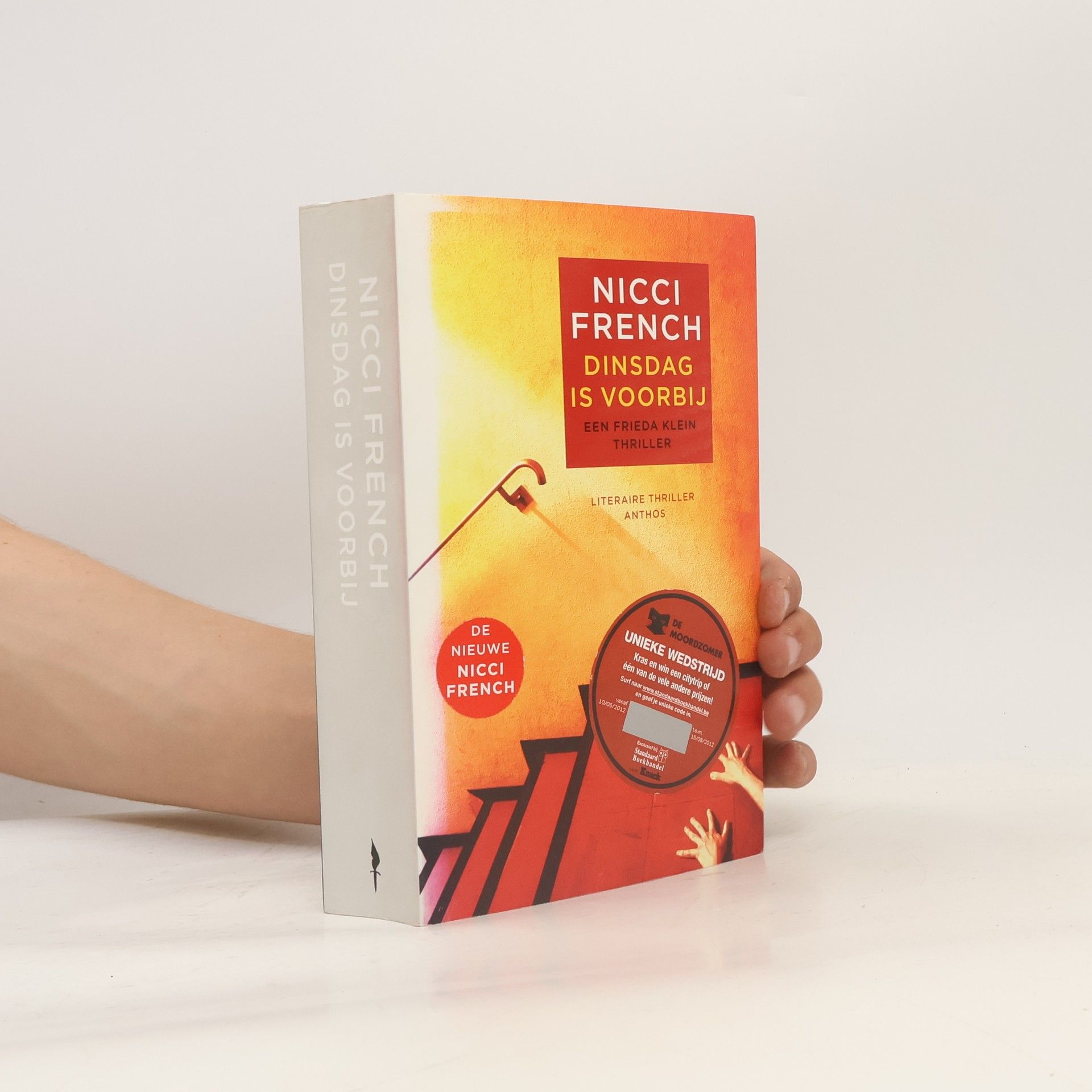 Nicci French Dinsdag is voorbij