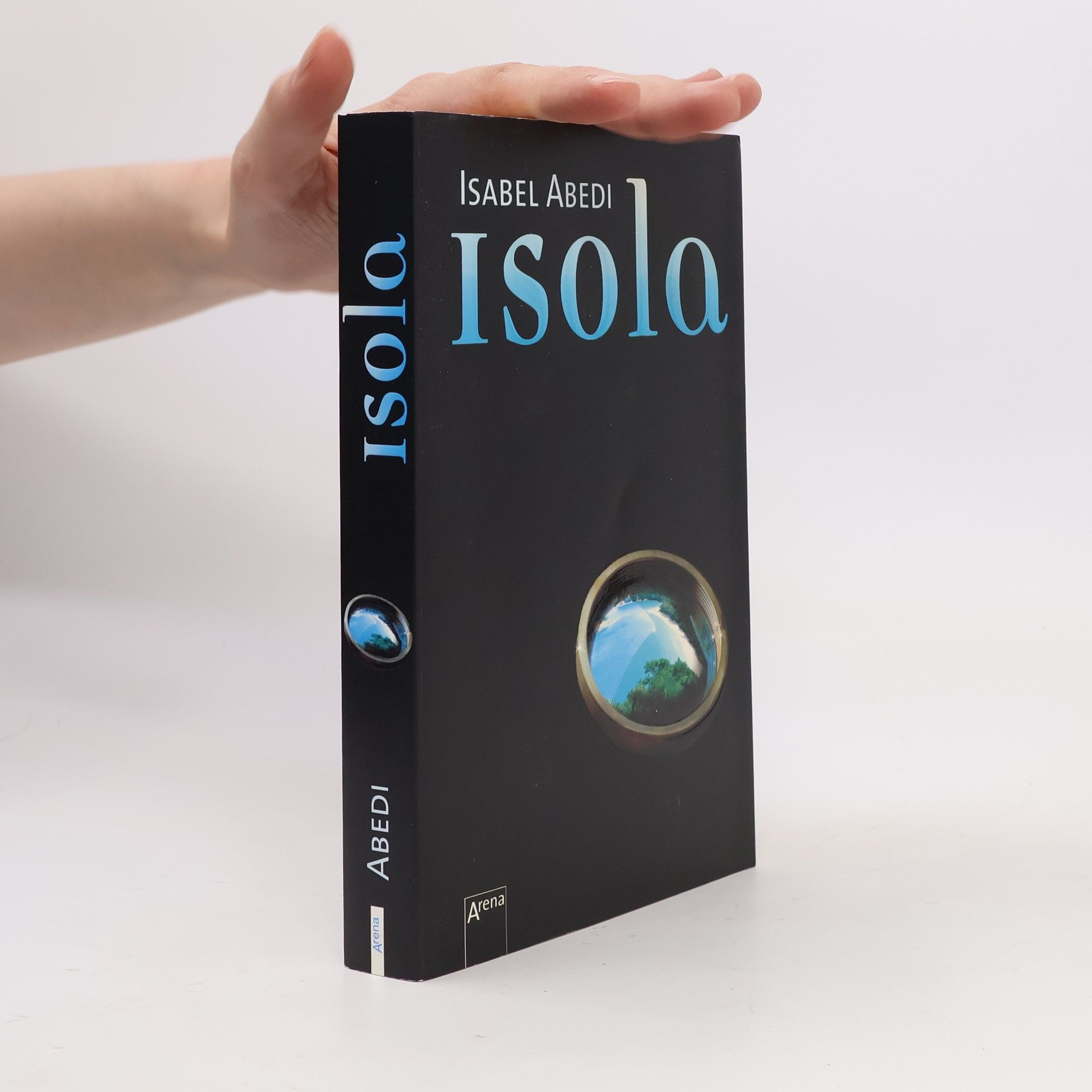Isabel Abedi Isola