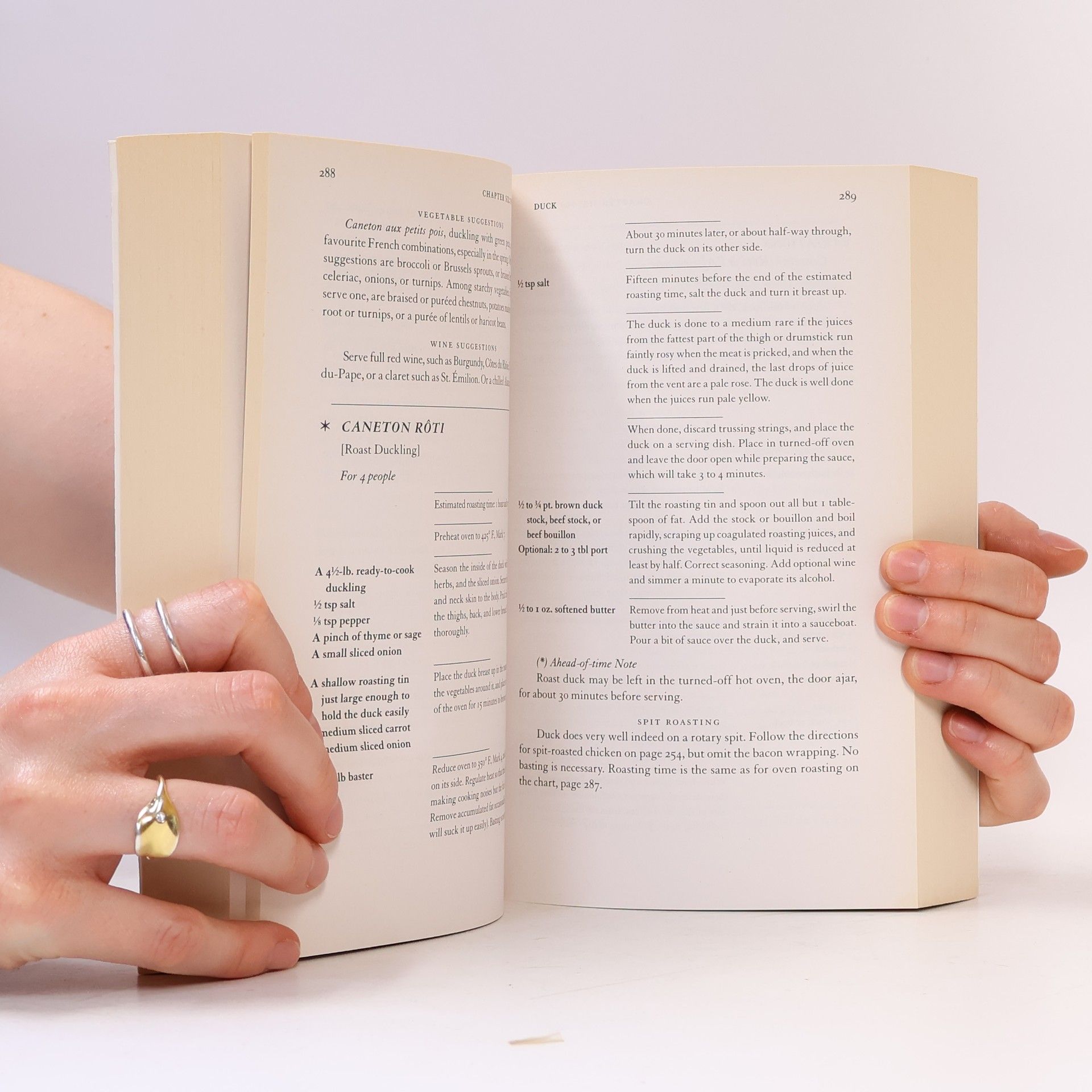 Julia Child Mastering the art of french cooking. Volume 1