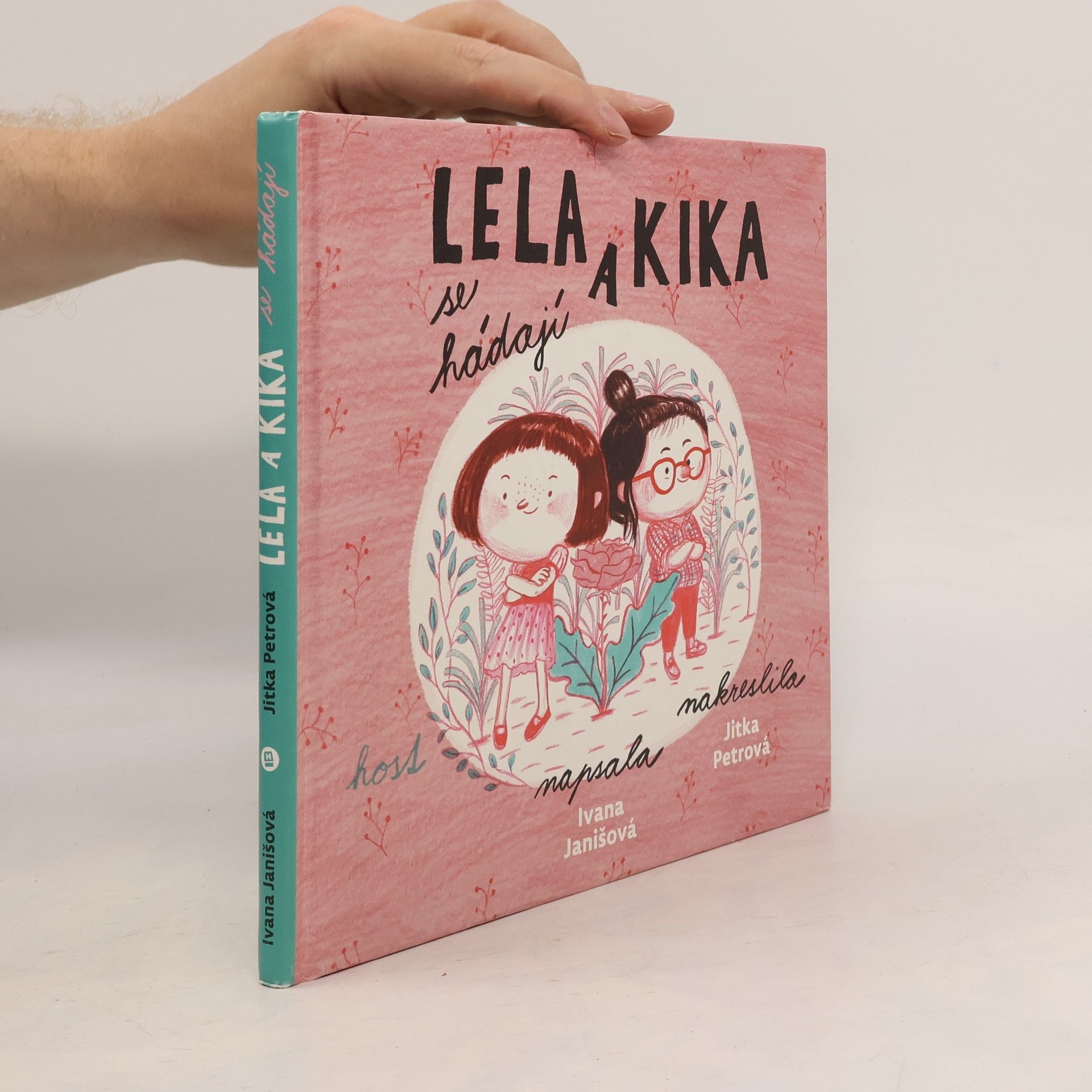 Lela a Kika se hádají