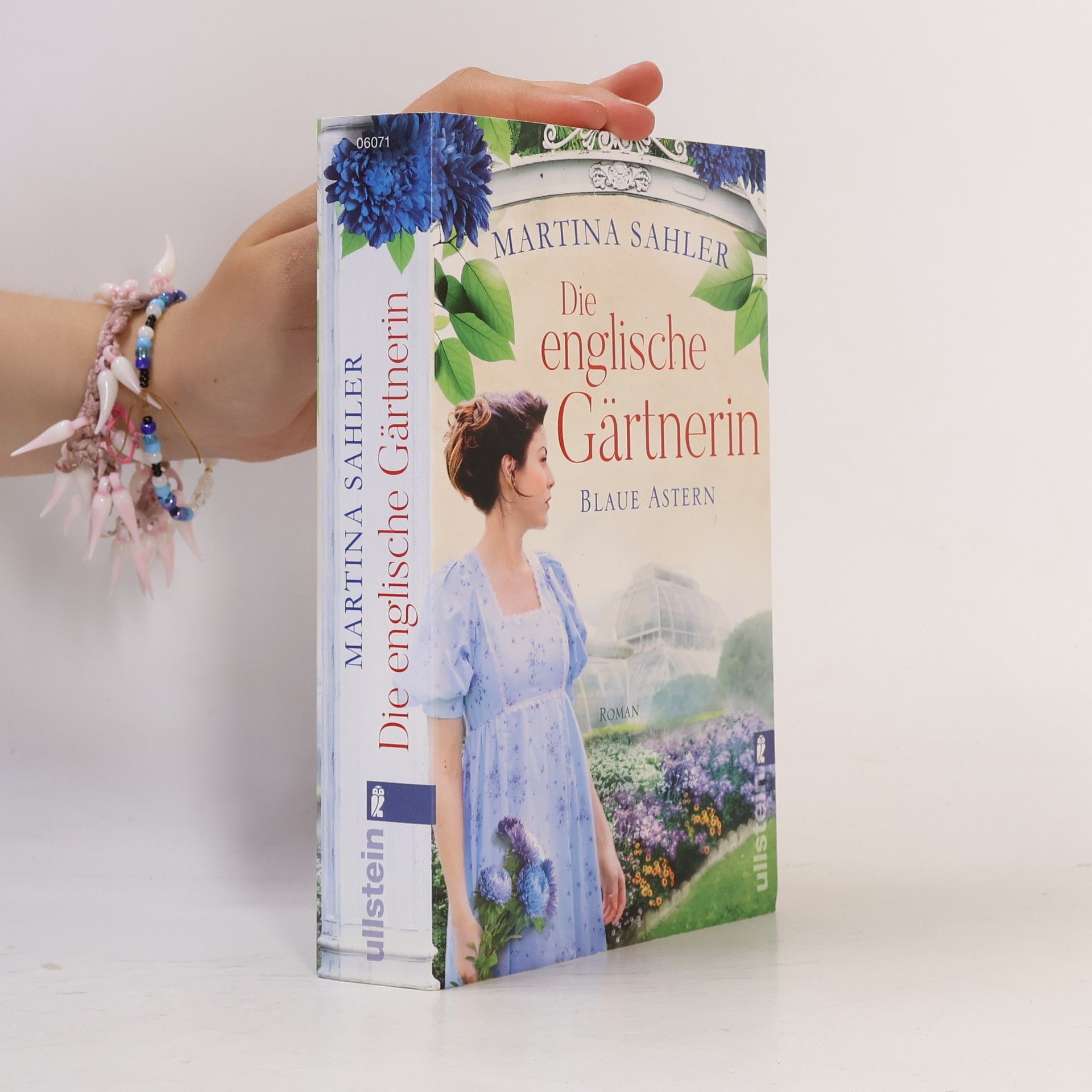 Martina Sahler Die englische Gärtnerin - Blaue Astern
