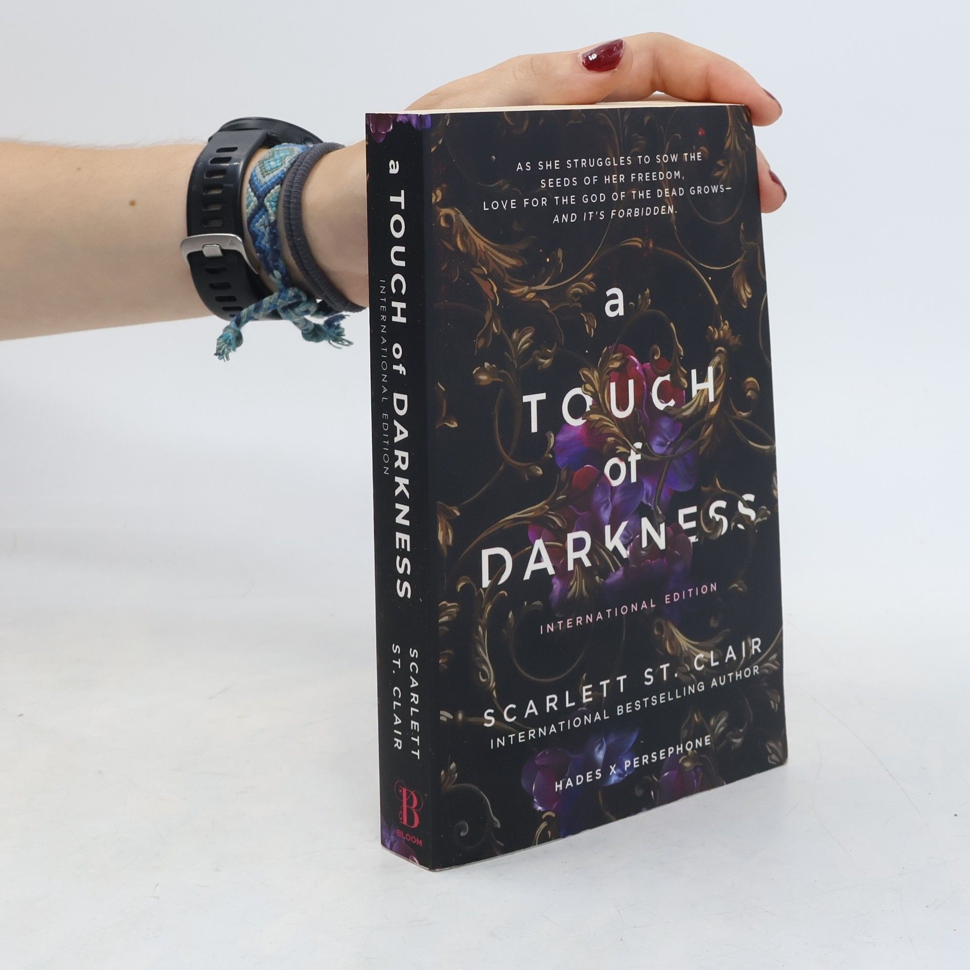 Scarlett St. Clair A Touch of Darkness