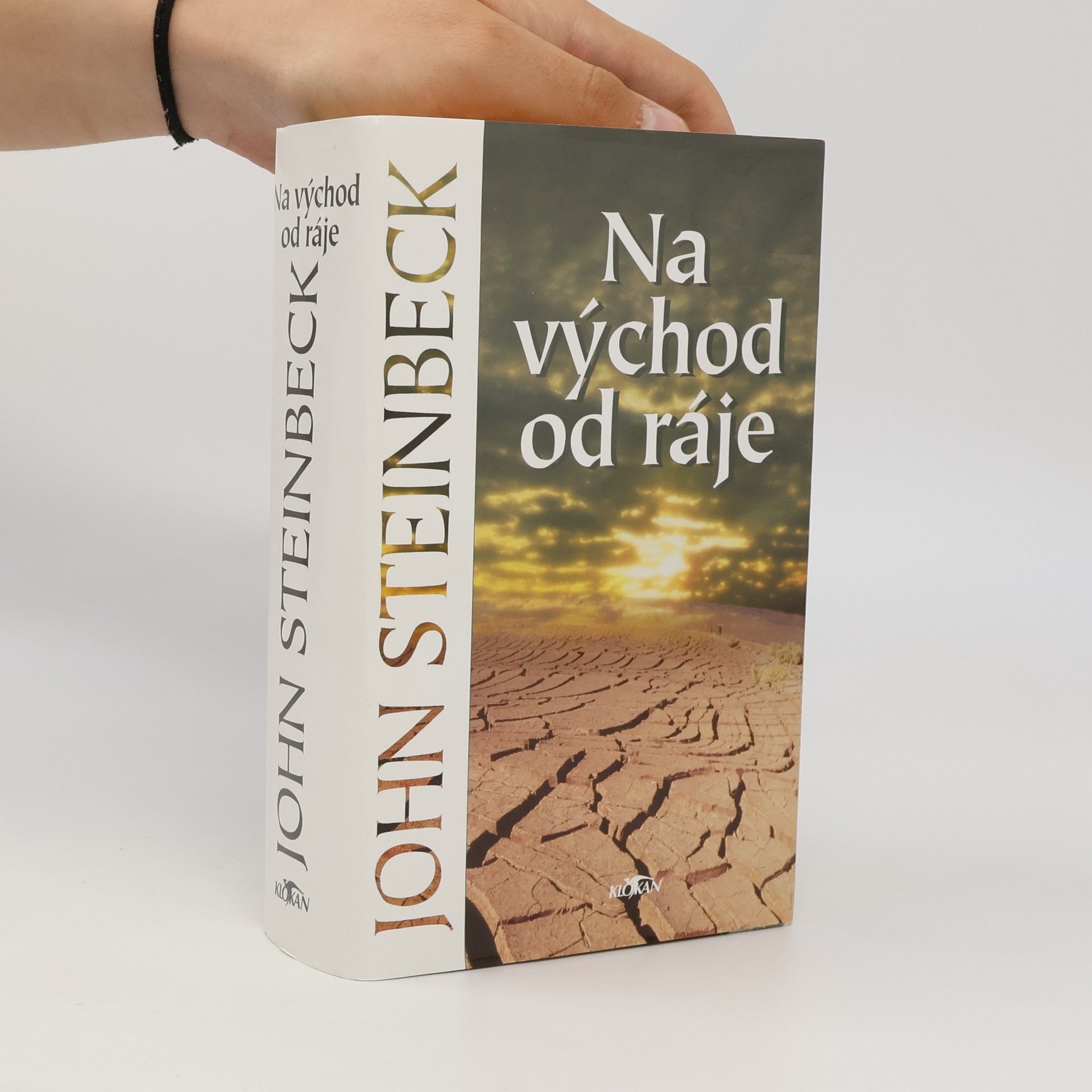 John Steinbeck Na východ od ráje
