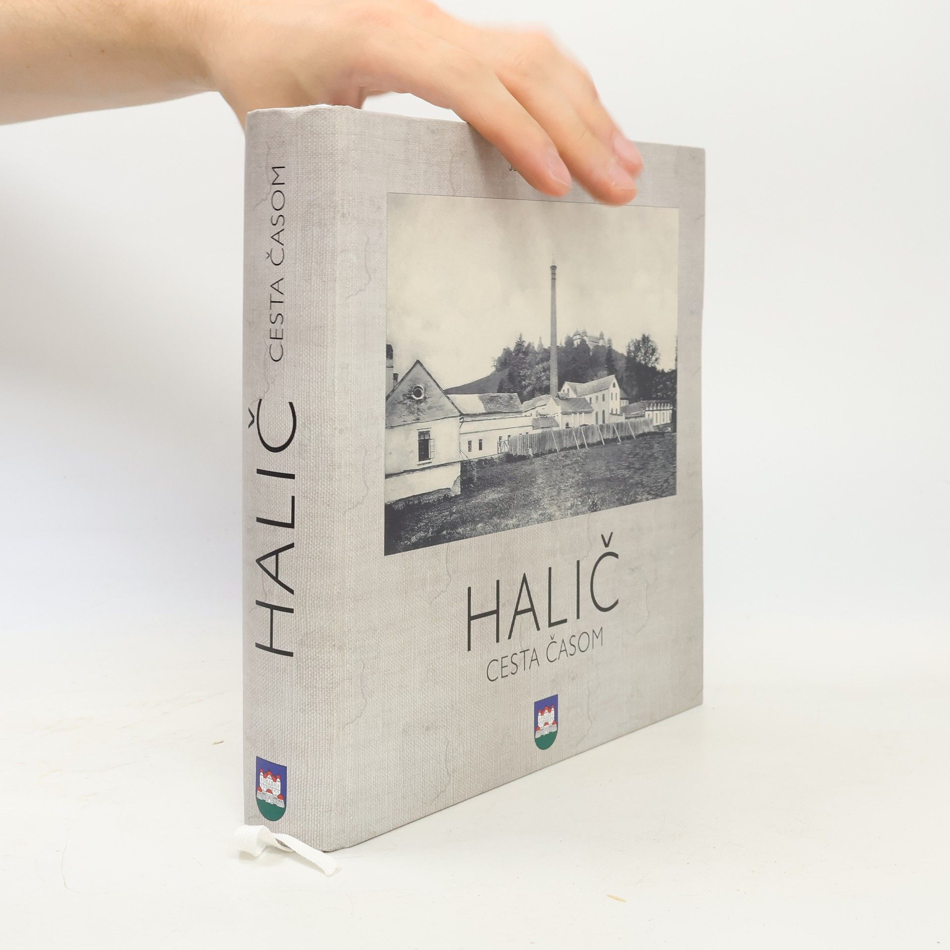 Ján Hikker Halič. Cesta časom