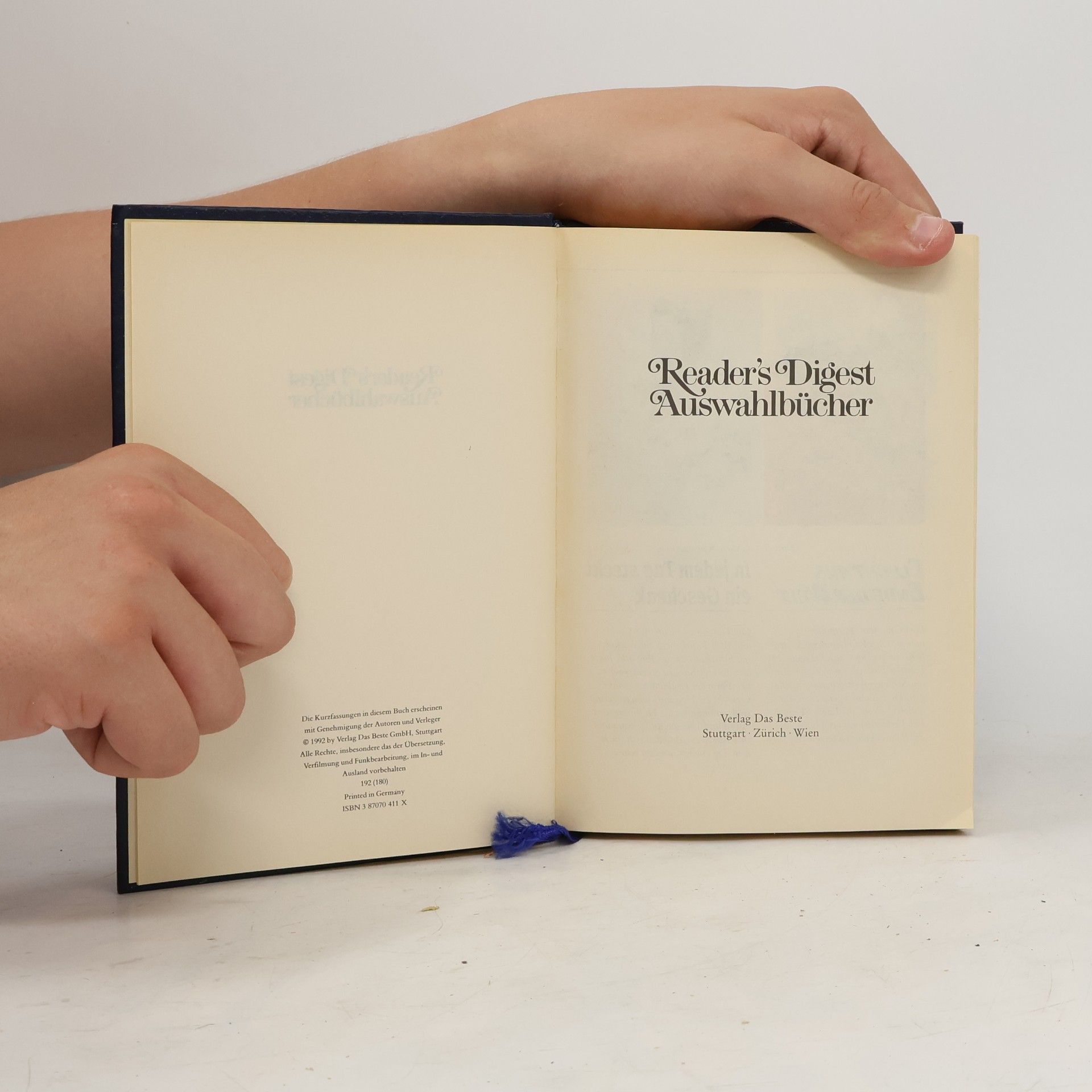Kolektiv autorů Reader's Digest Auswahlbücher. Flucht ans Ende der Welt. In Jedem Tag steckt ein Geschenk. Der Lord muss sterben. König der Wildnis