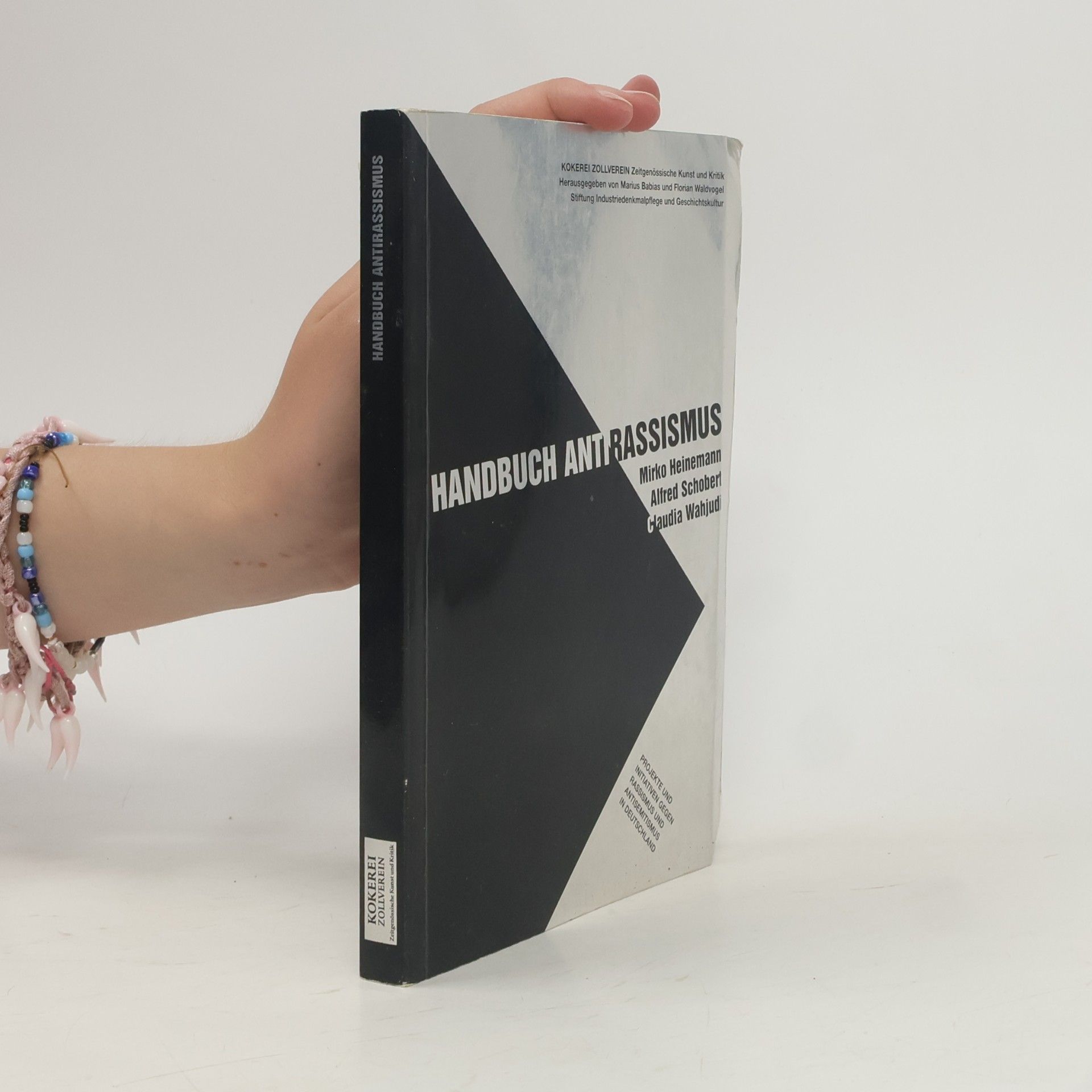 Handbuch Antirassismus
