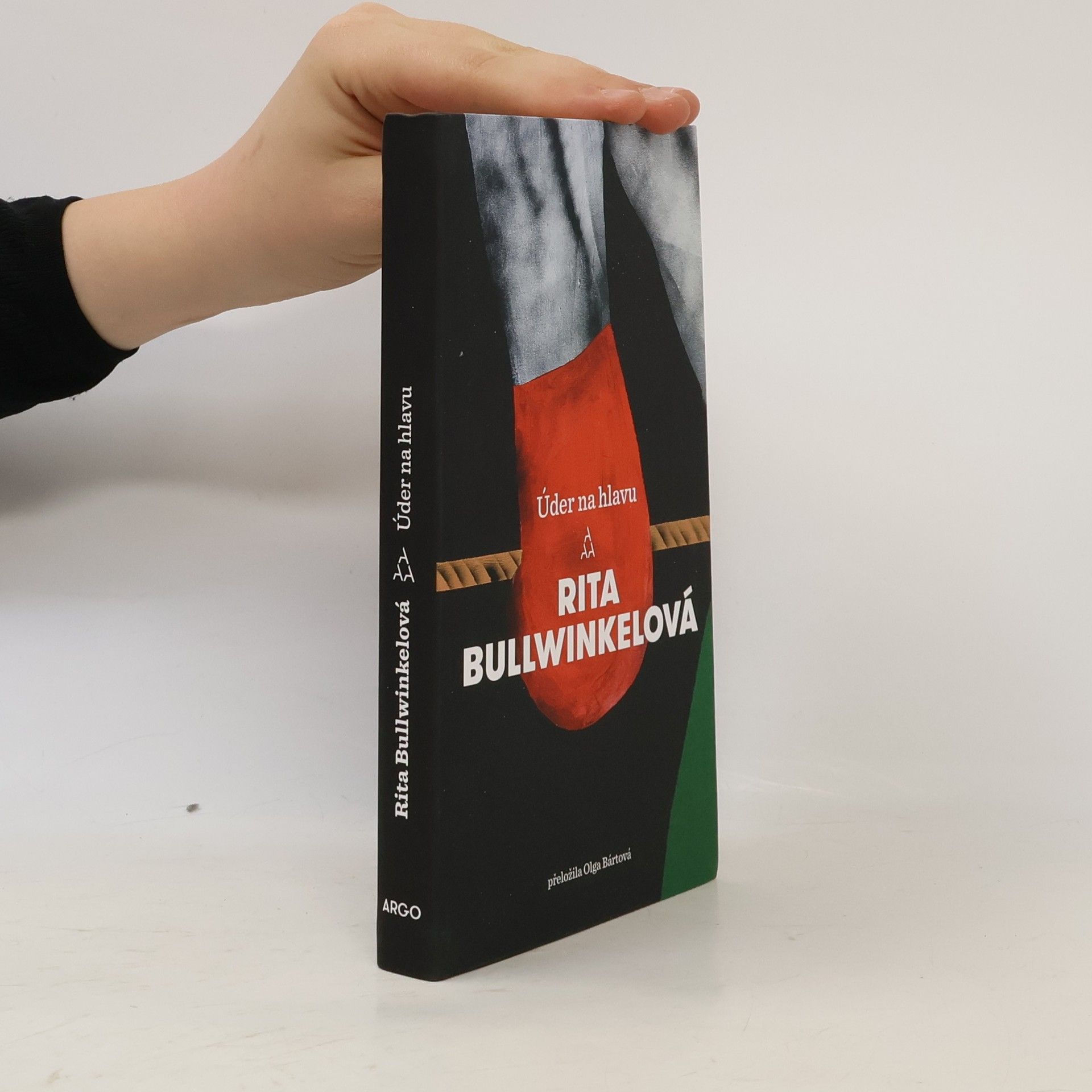 Rita Bullwinkel Úder na hlavu