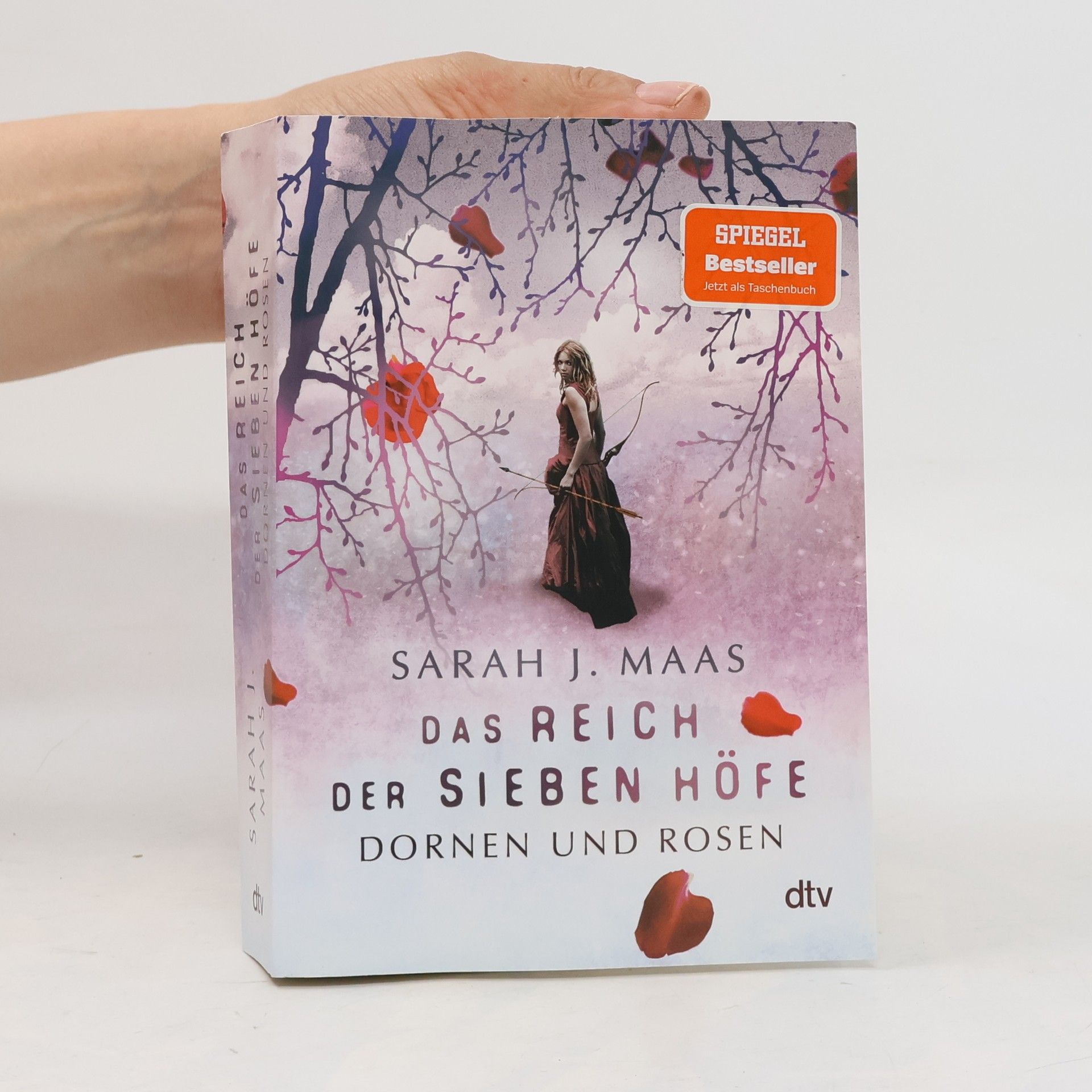 Sarah J. Maas Das Reich der sieben Höfe. Dornen und Rosen