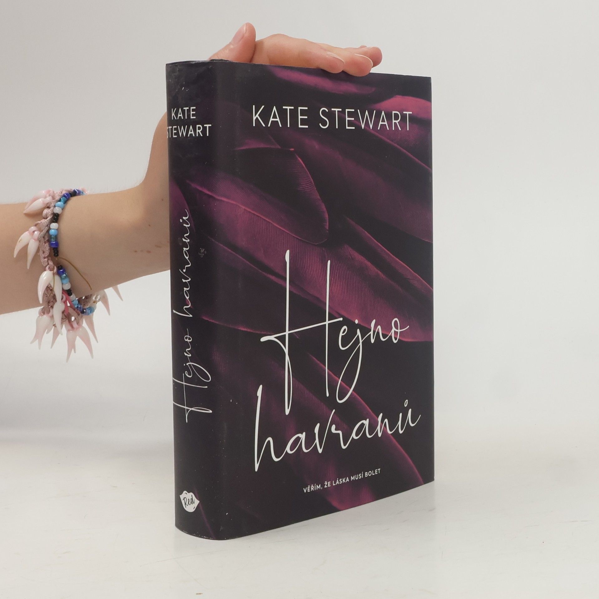 Kate Stewart Hejno havranů