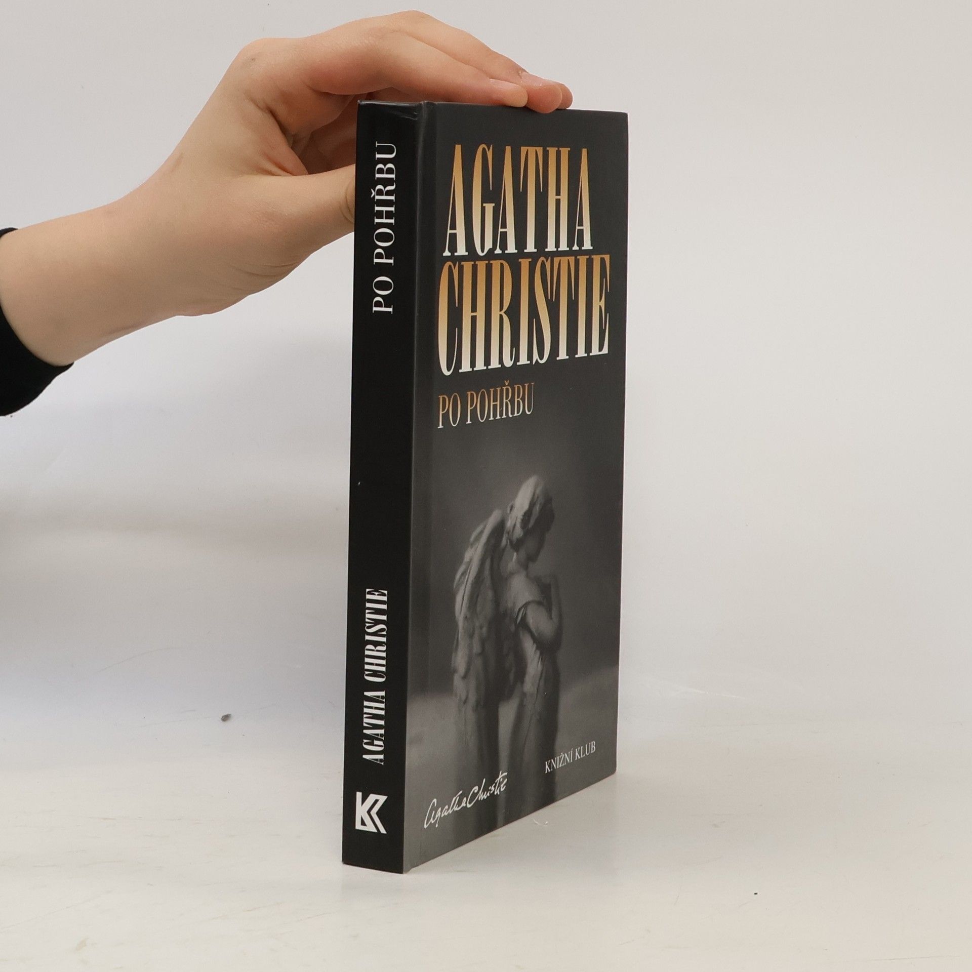 Agatha Christie Po pohřbu