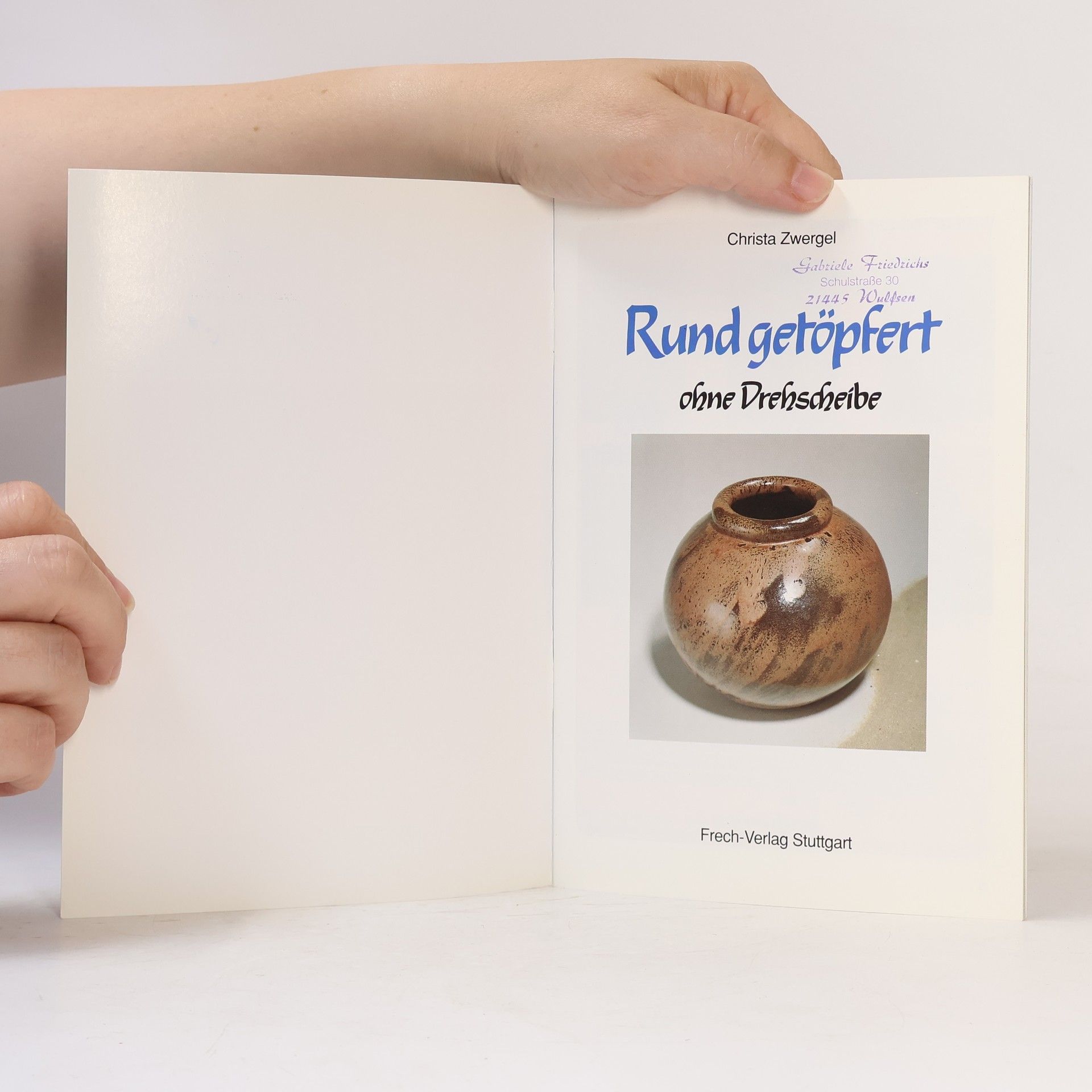 Rund getöpfert ohne Drehscheibe