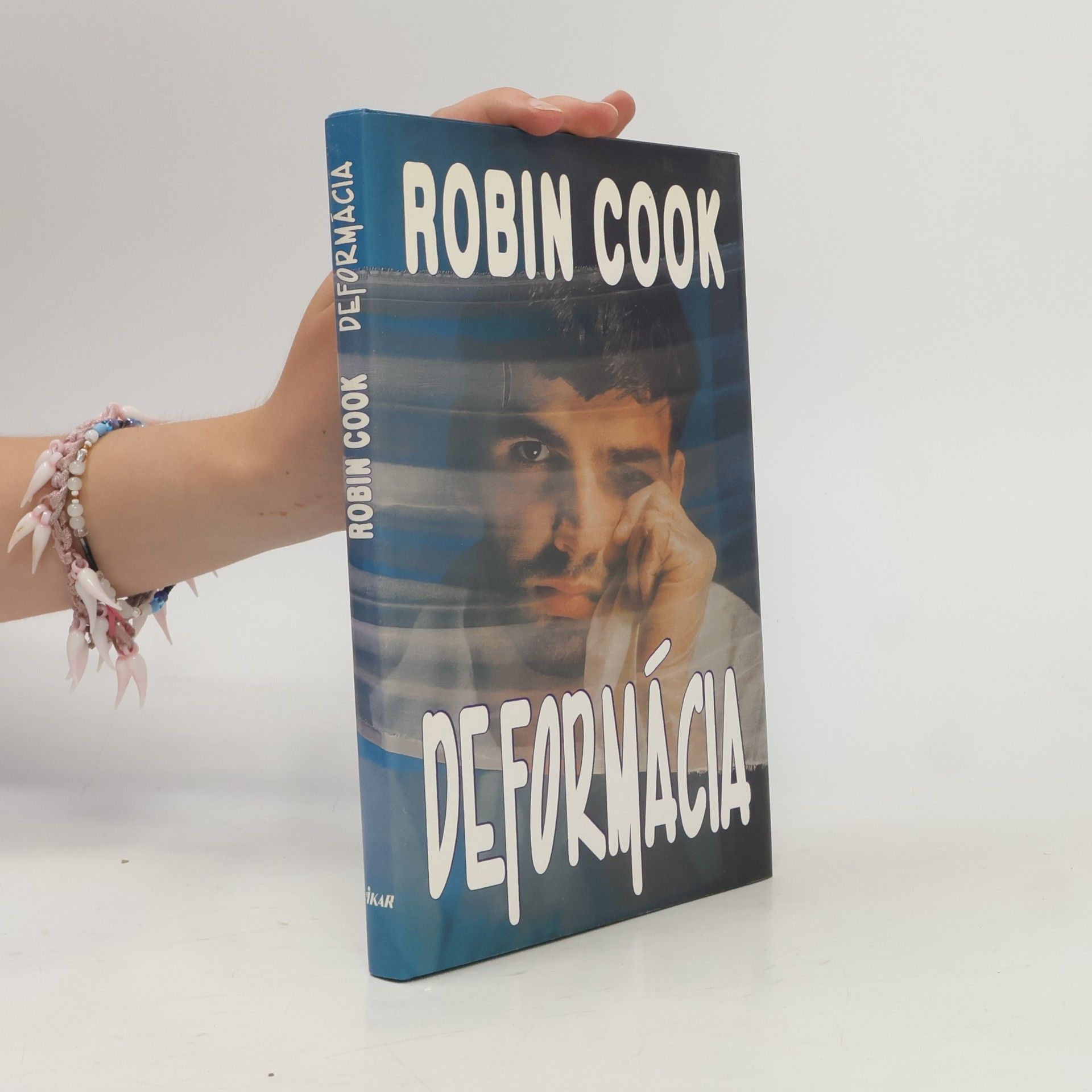 Robin Cook Deformácia