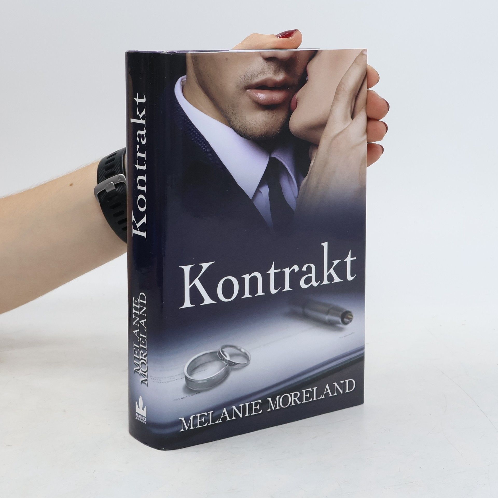 Melanie Moreland Kontrakt