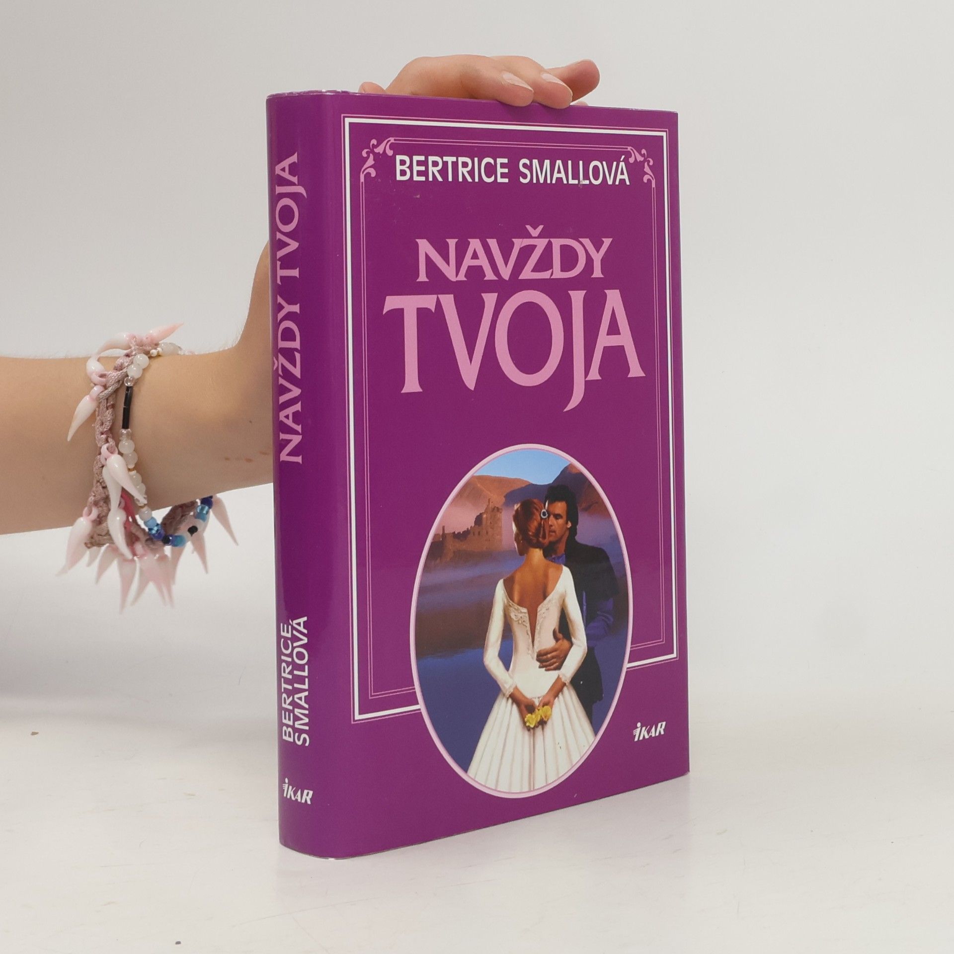 Bertrice Small Navždy tvoja