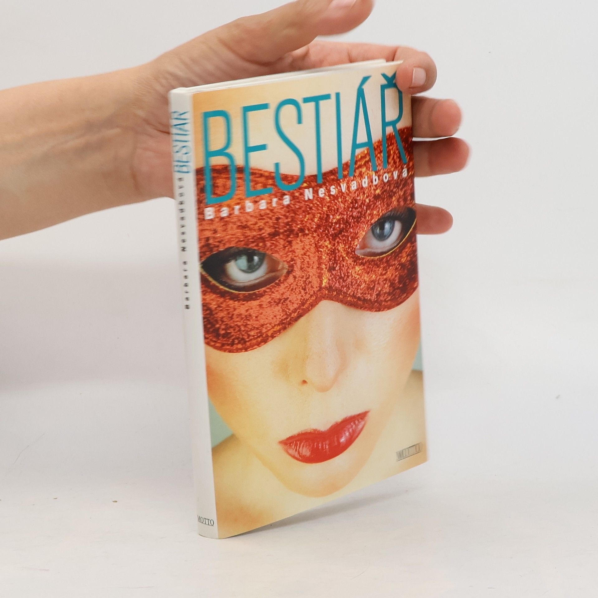 Bára Nesvadbová Bestiář