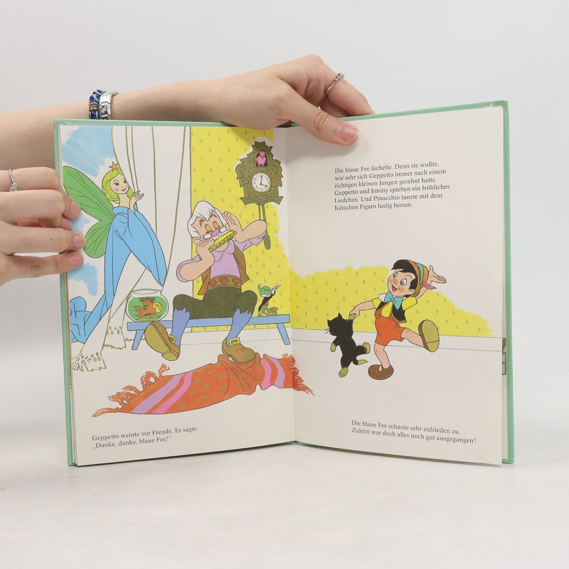 Kolektiv autorů Pinocchio und sein Abenteuer mit dem gefräßigen Wal