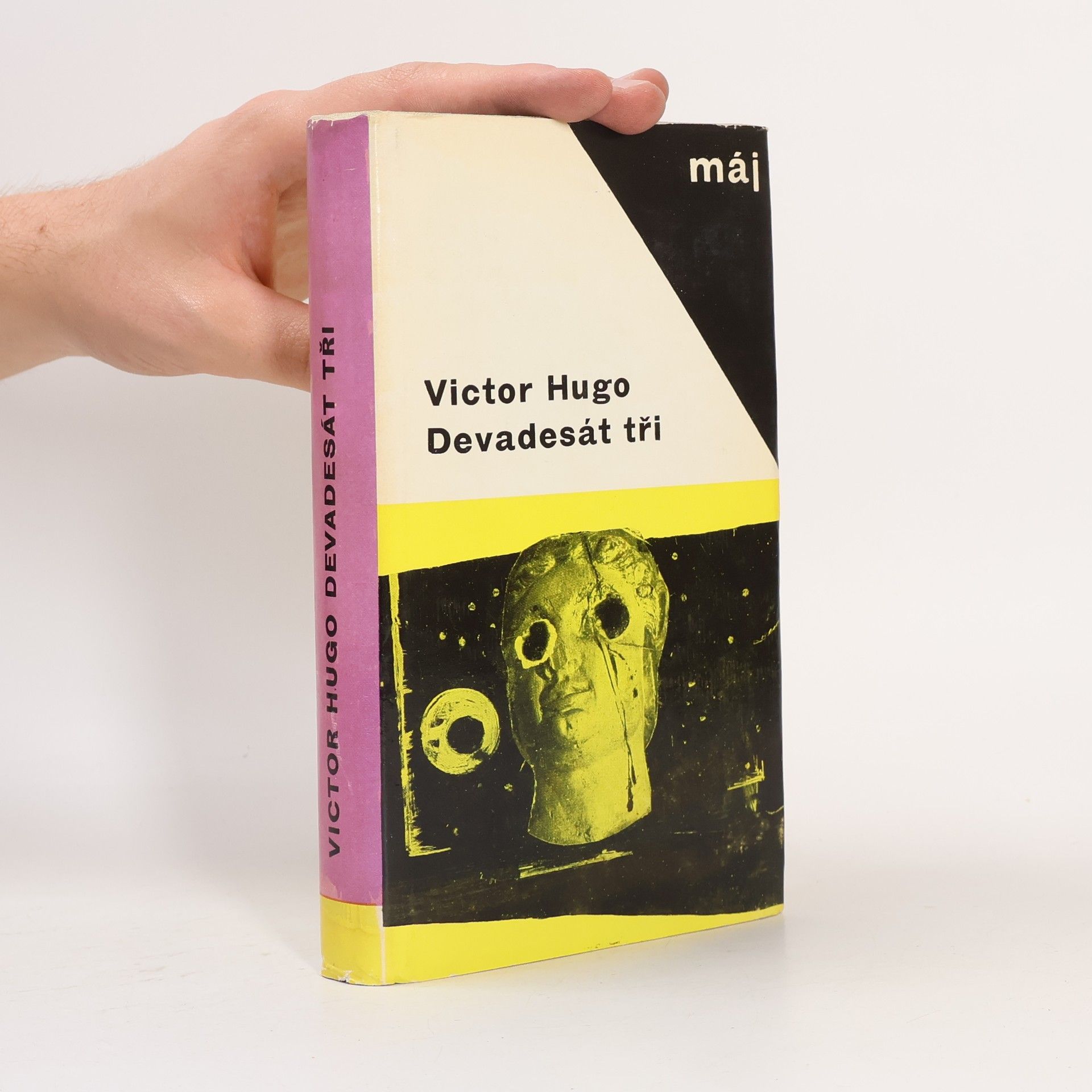 Victor Hugo Devadesát tři
