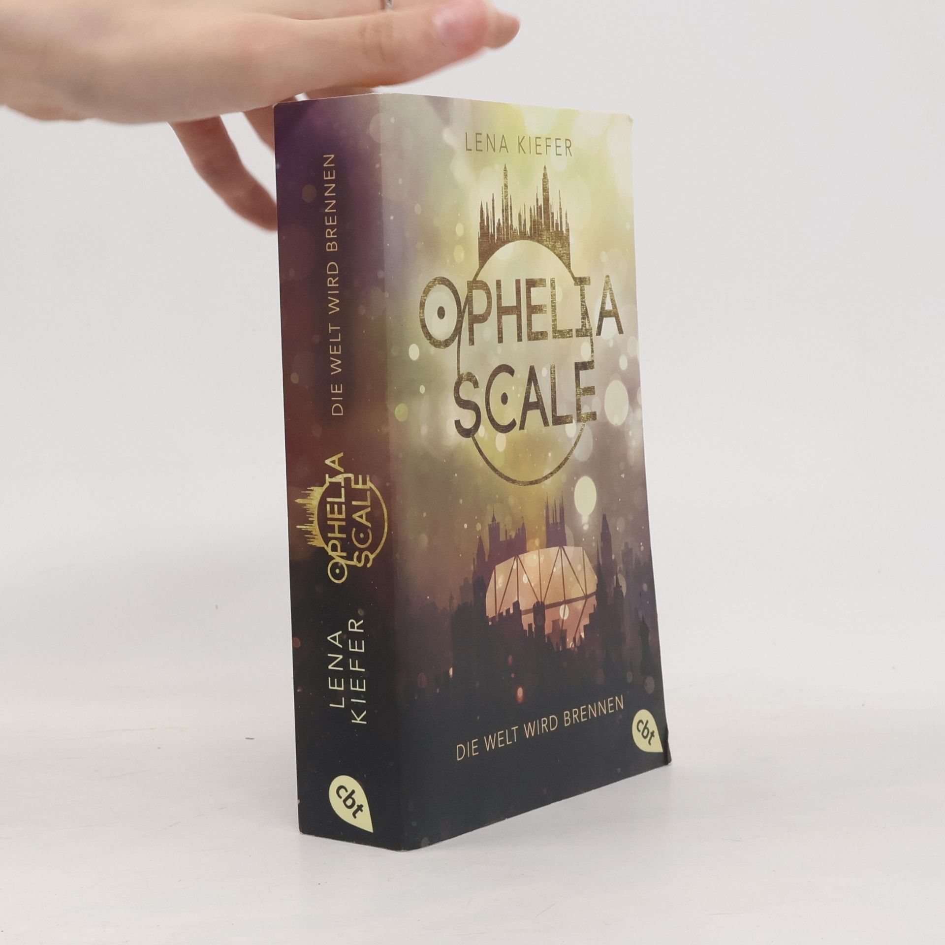 Lena Kiefer Ophelia Scale - Die Welt wird brennen
