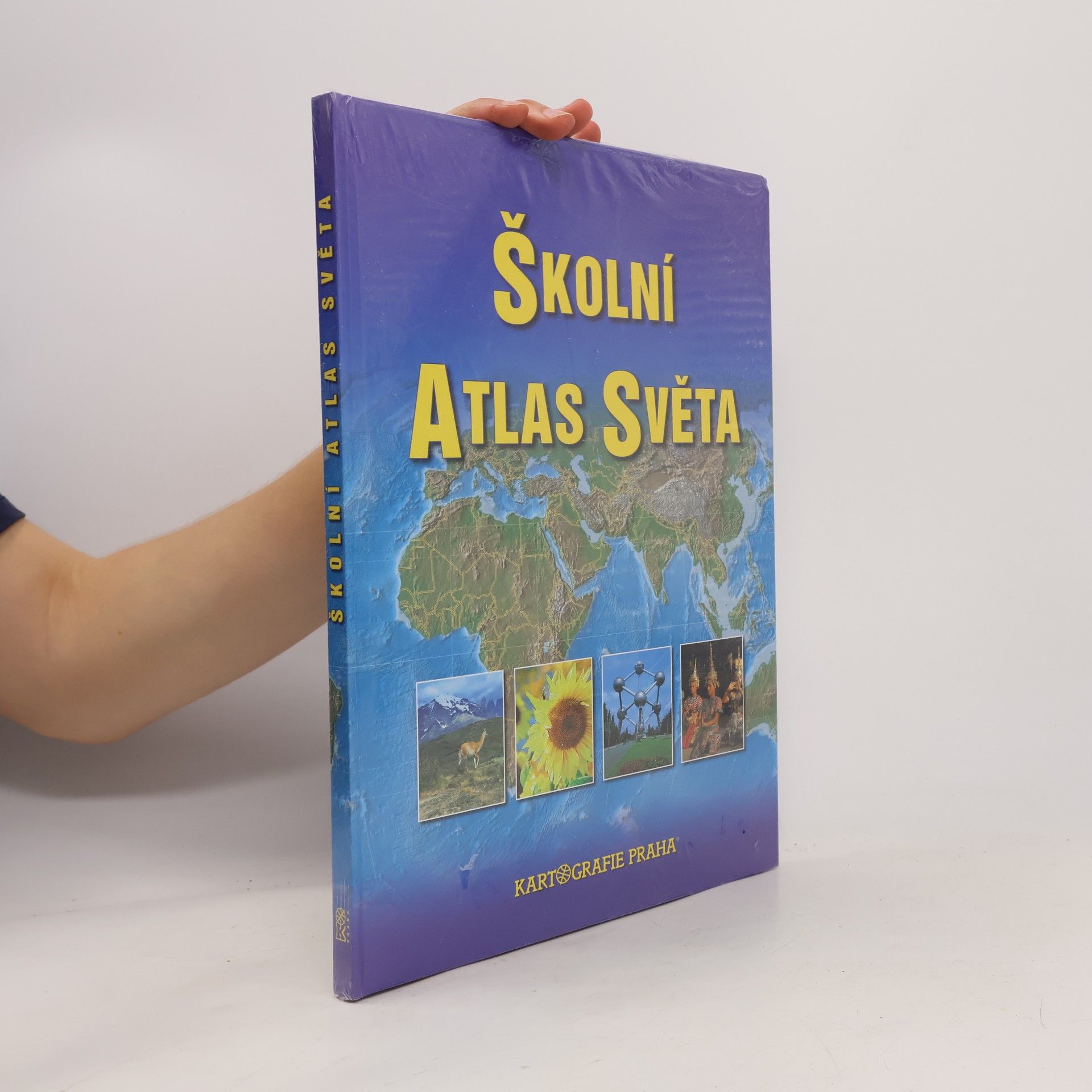 Autorenkollektiv Školní atlas světa