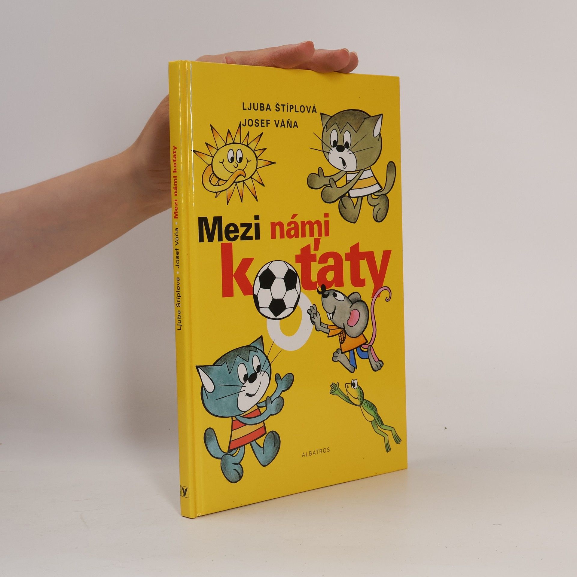 Ljuba Štíplová Mezi námi koťaty