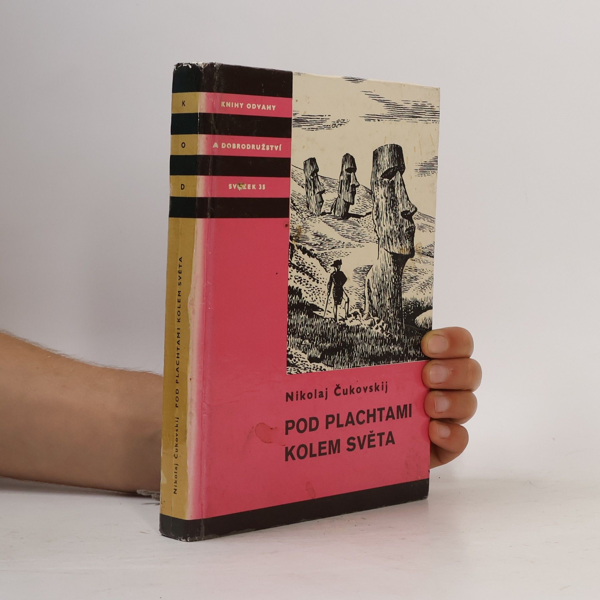 Pod plachtami kolem světa