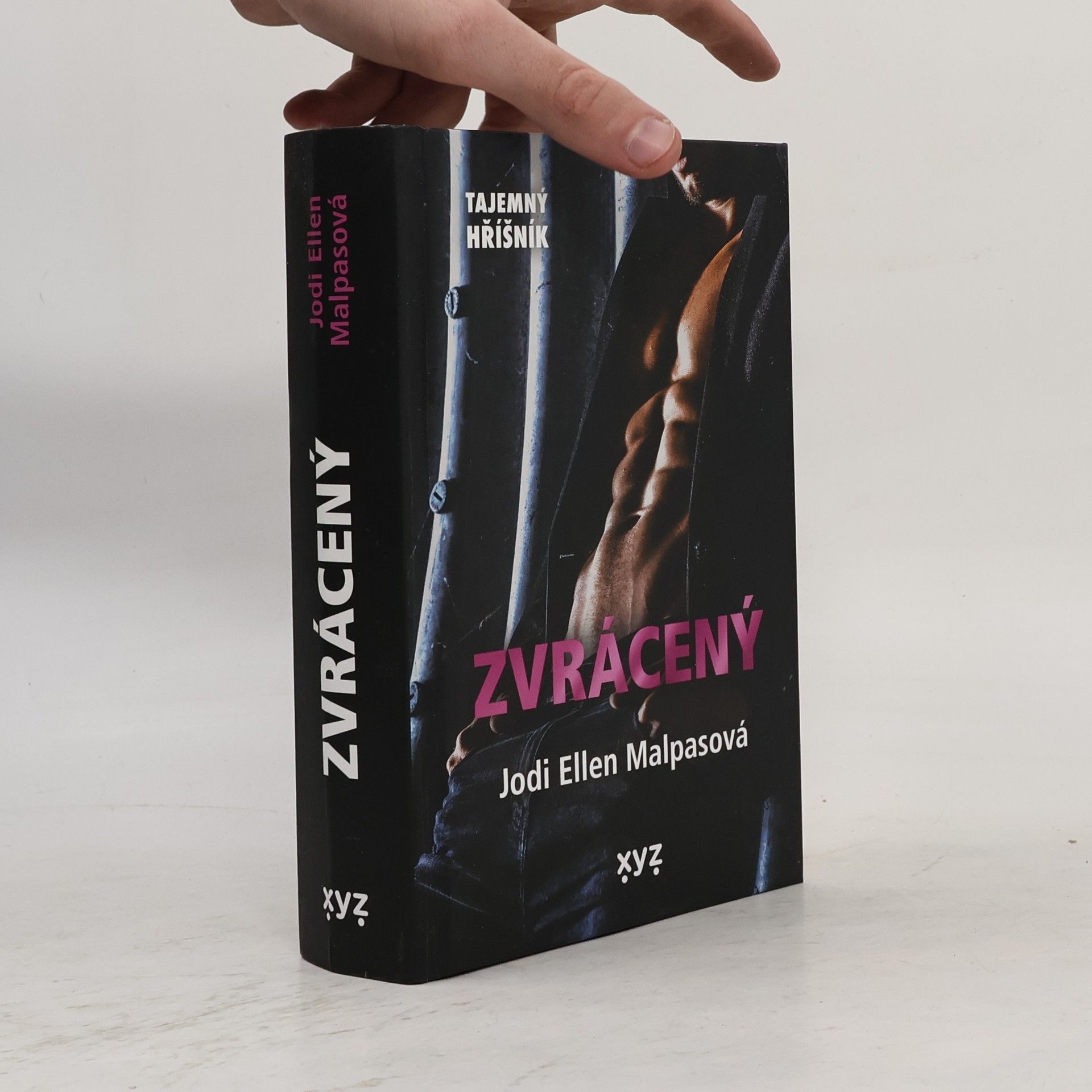 Jodi Ellen Malpas Tajemný hříšník. Zvrácený