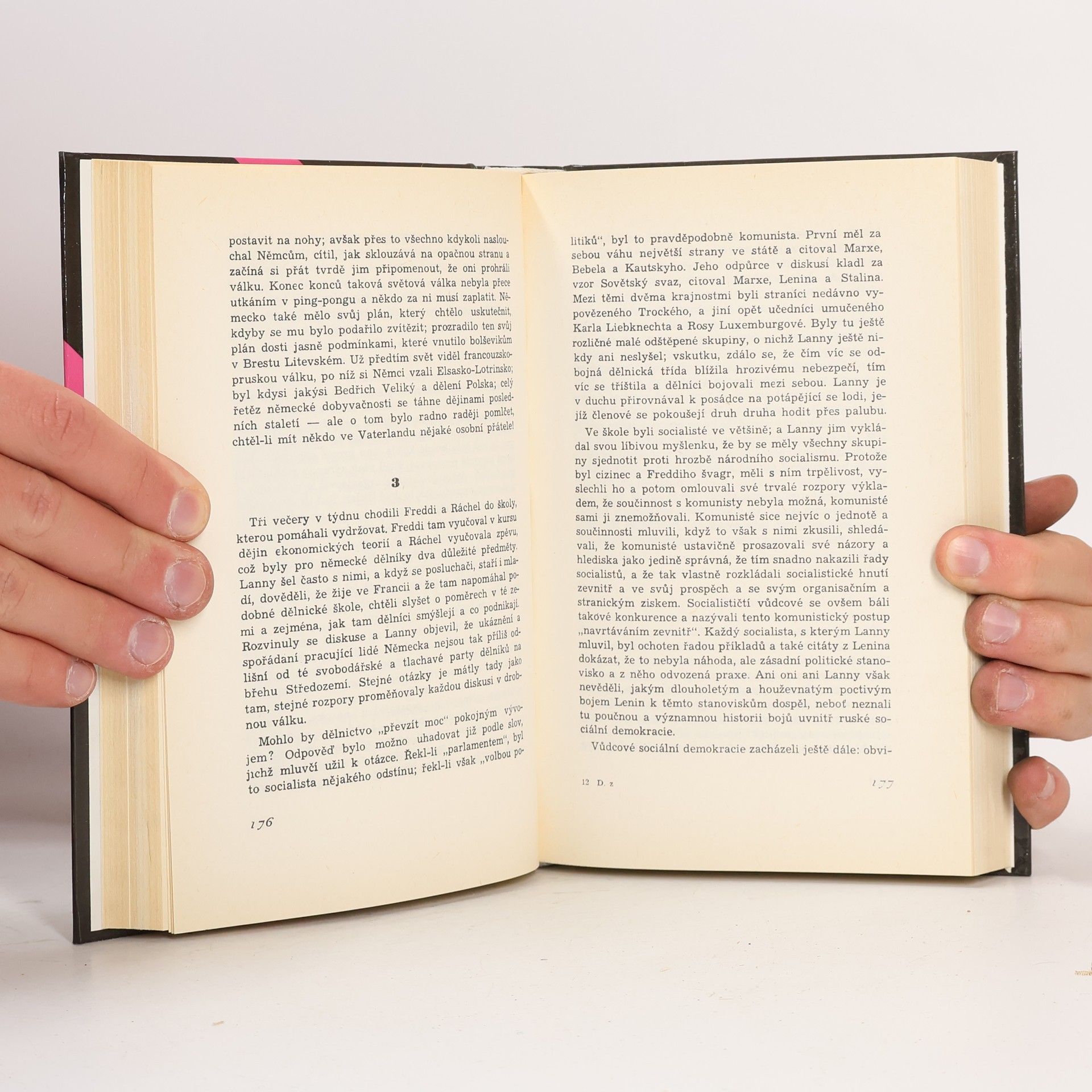 Upton Sinclair Dračí zuby : [románový seriál Lanny Budd]. Část 1