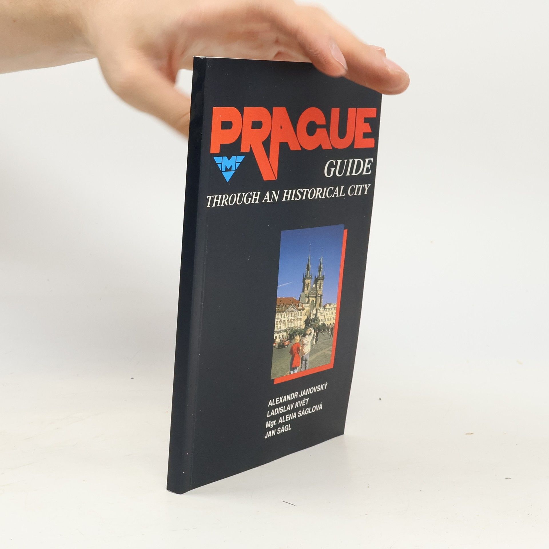 Prague Guide: Through an Historical City