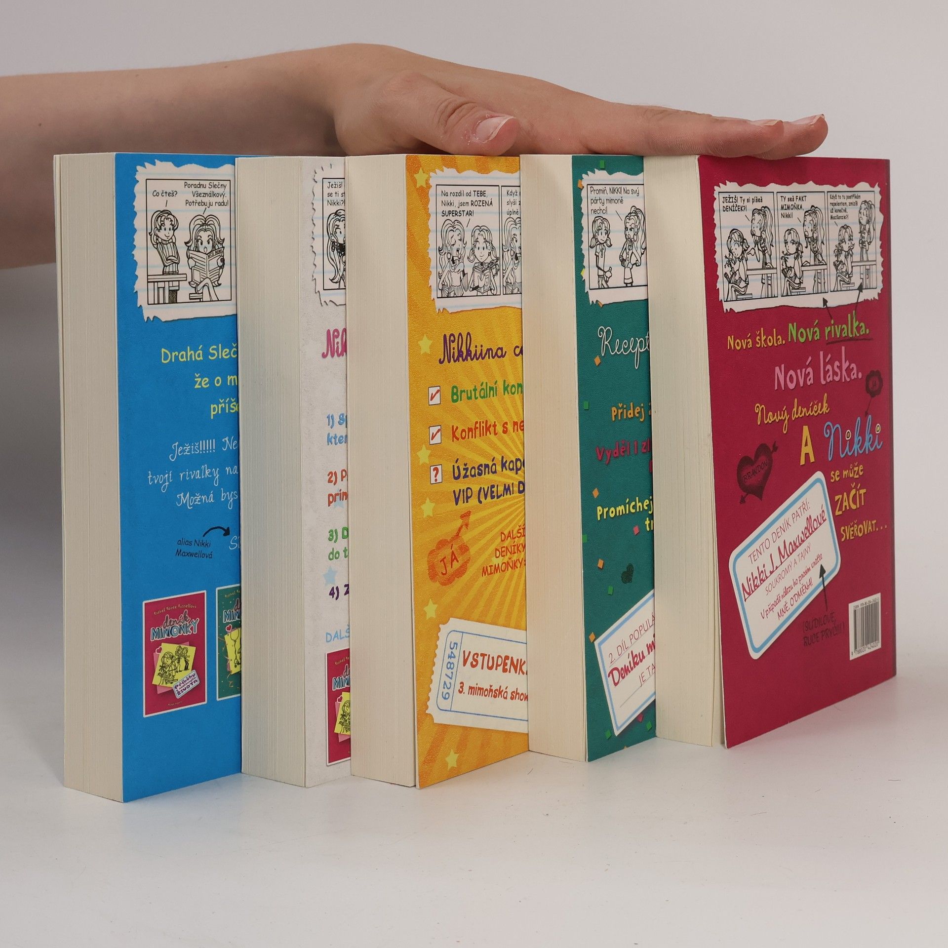 Rachel Renée Russellová Deník mimoňky 1-5 (box)