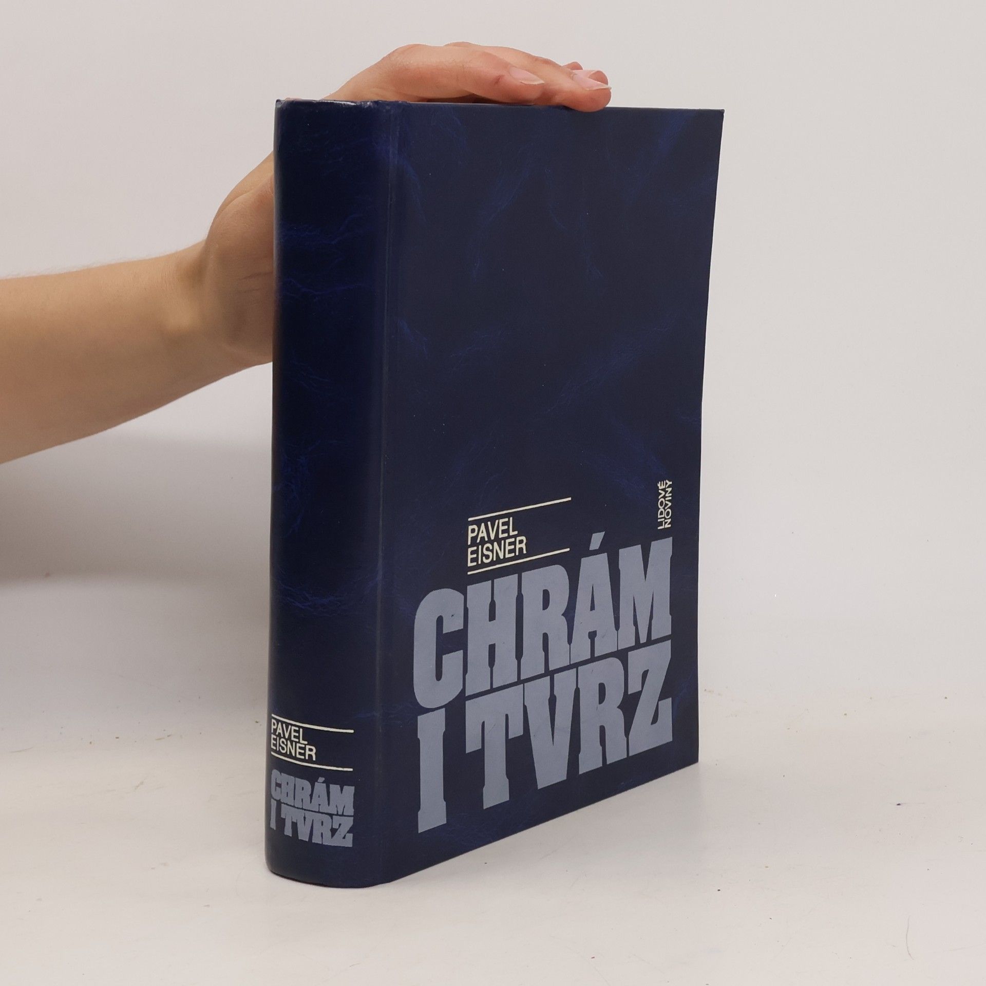 Pavel Eisner Chrám i tvrz. Kniha o češtině