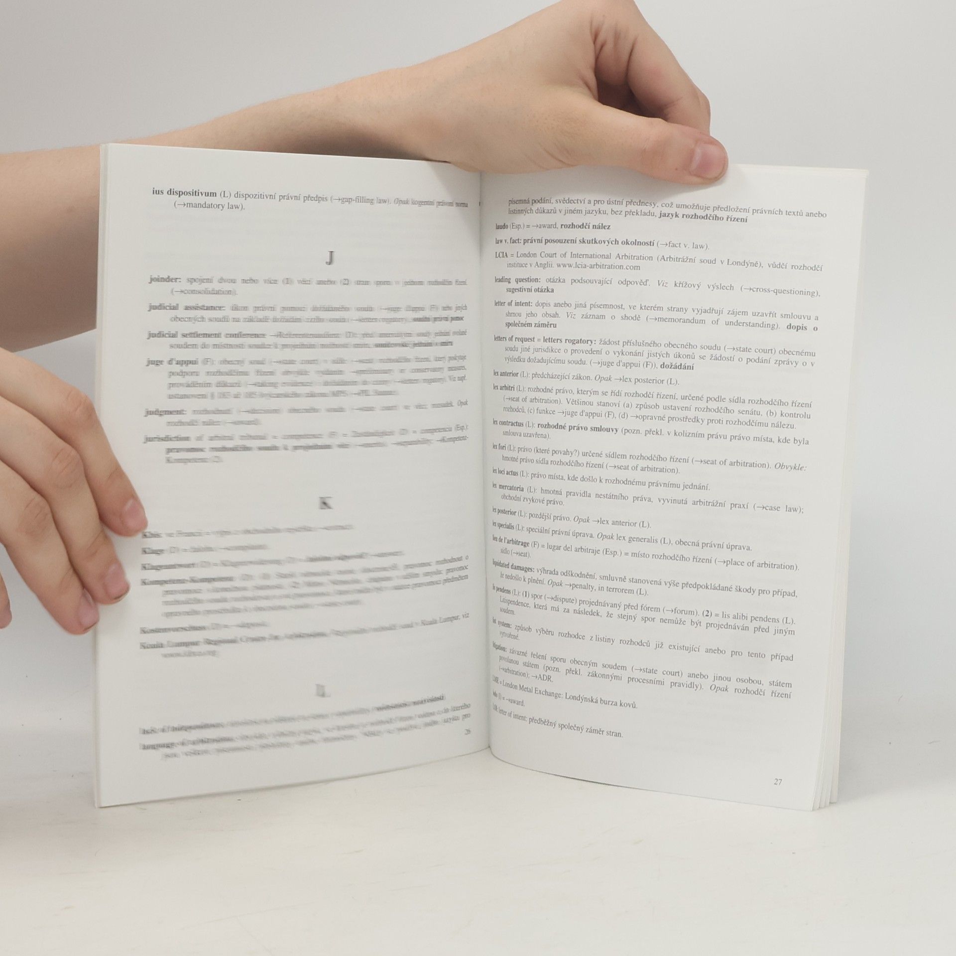 Various authors Glosář výrazů a zkratek rozhodčího řízení a ADR