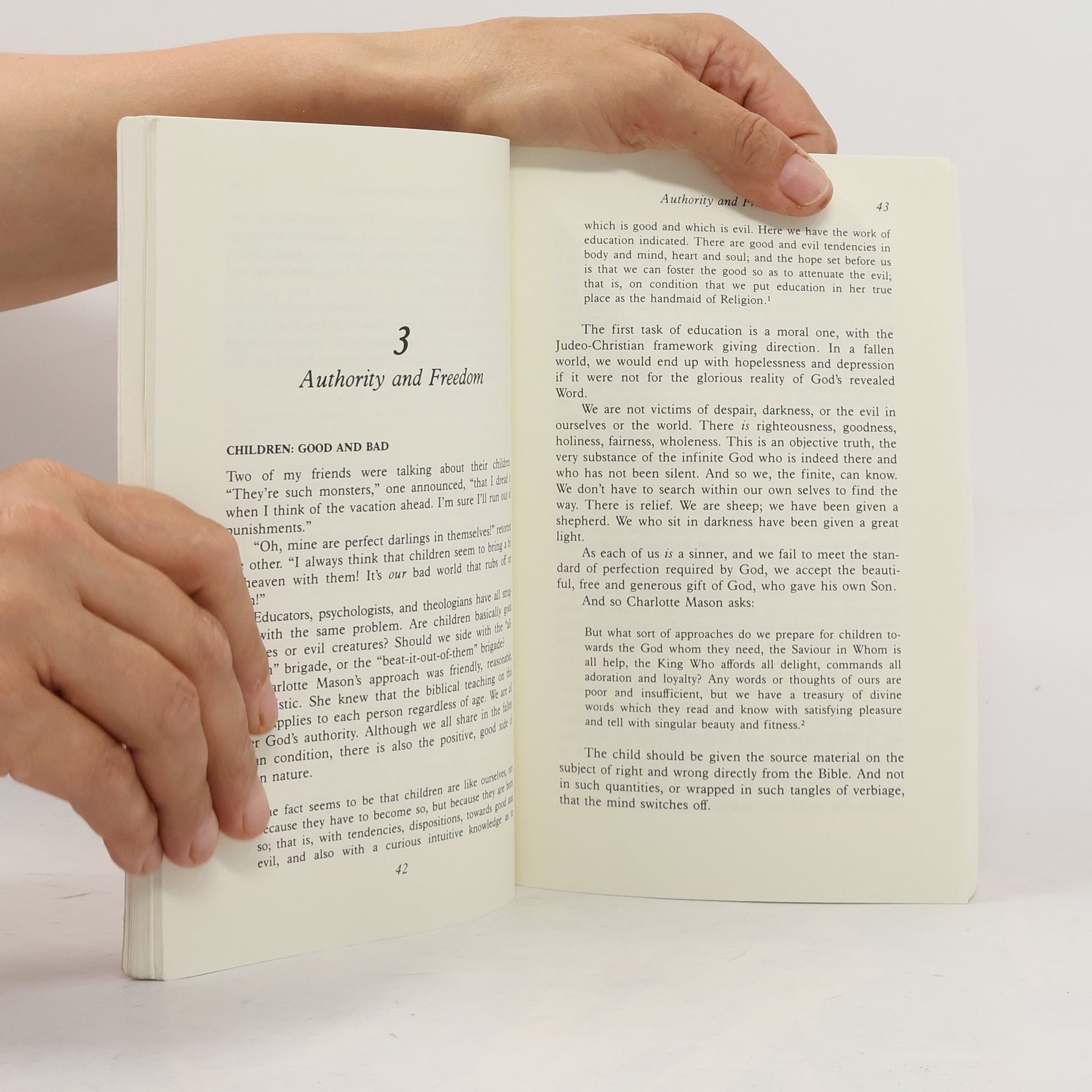 Susan Macaulay For the Children's Sake: Foundations of Education for Home and School