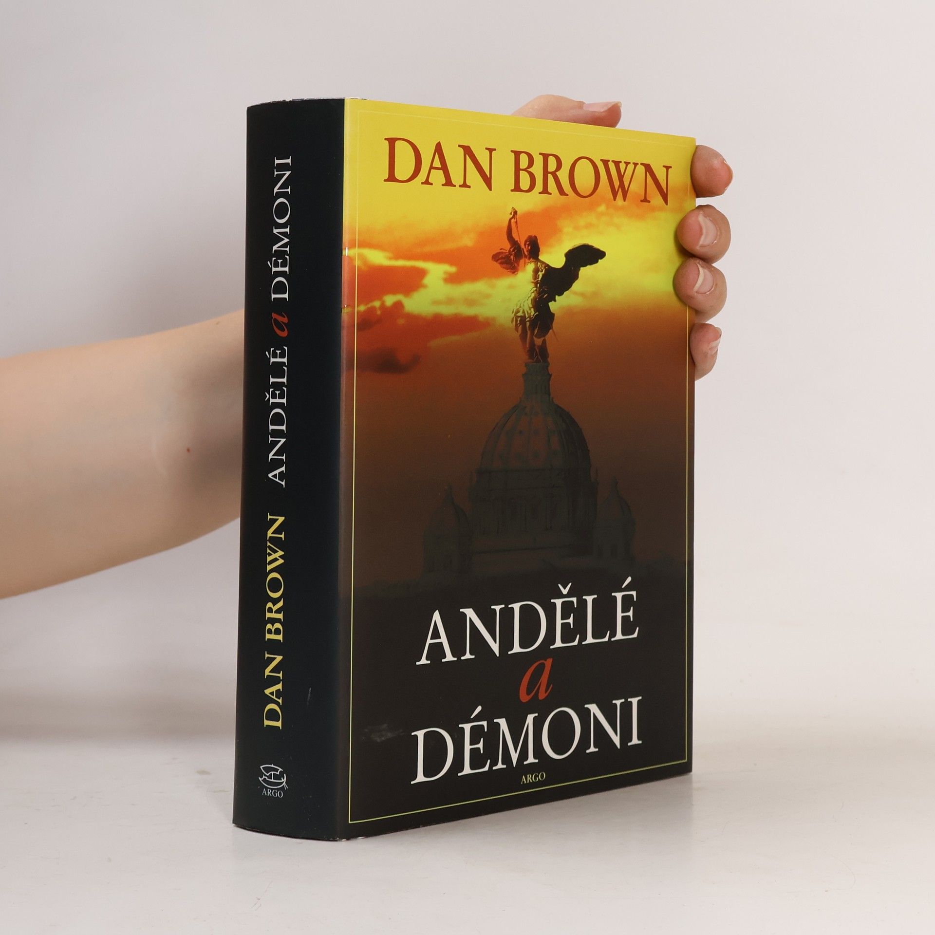 Dan Brown Andělé a démoni