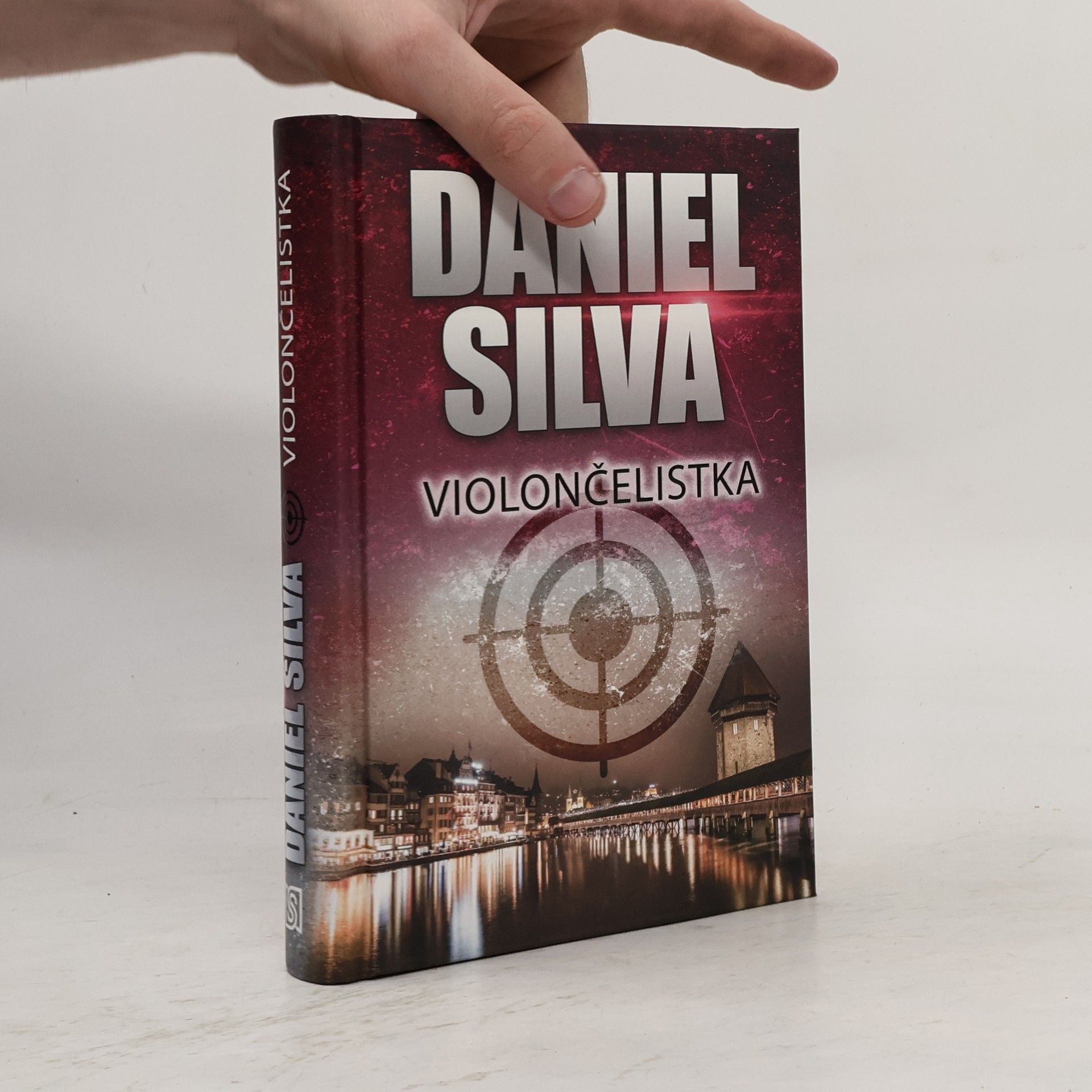 Daniel Silva Violončelistka