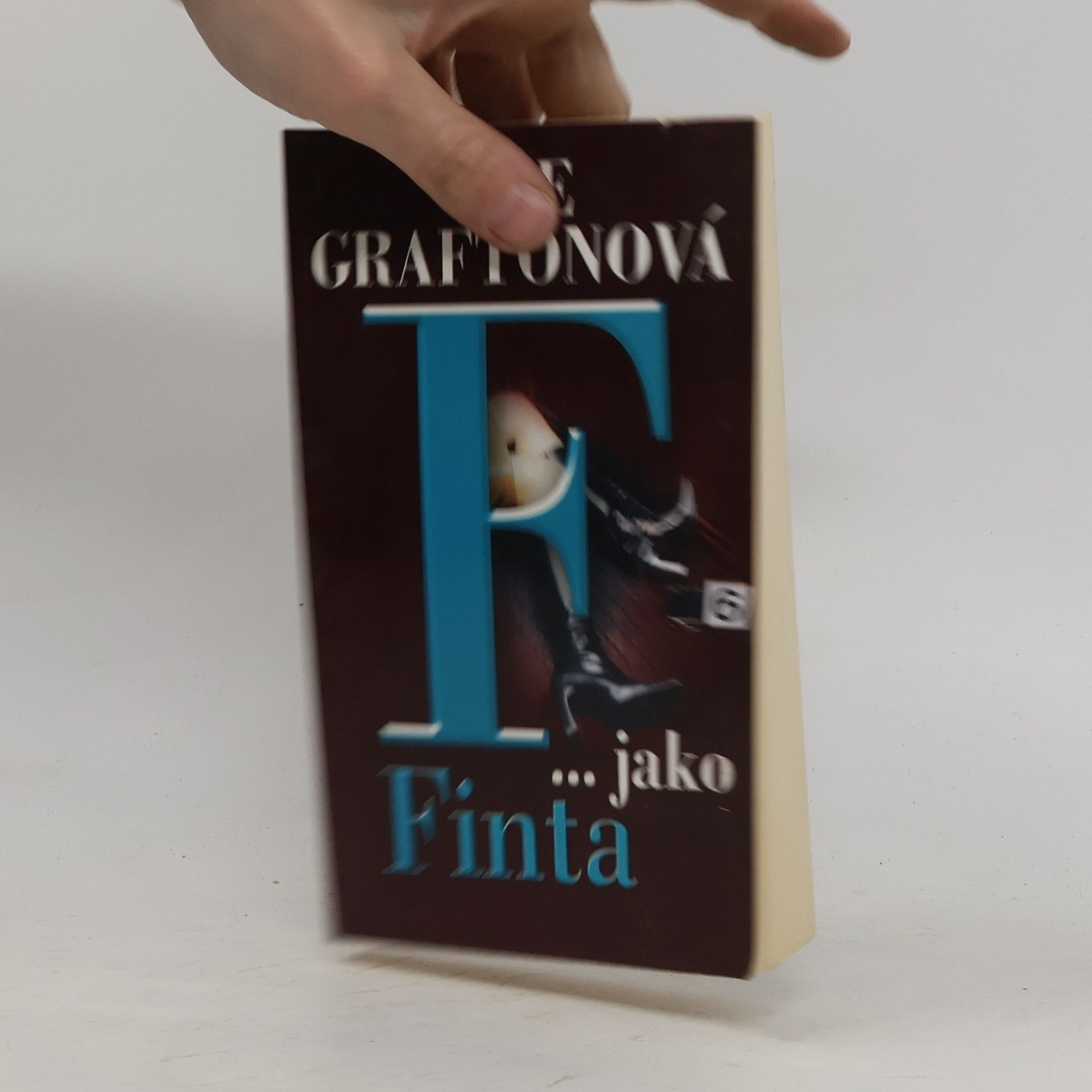 Sue Grafton F...jako finta