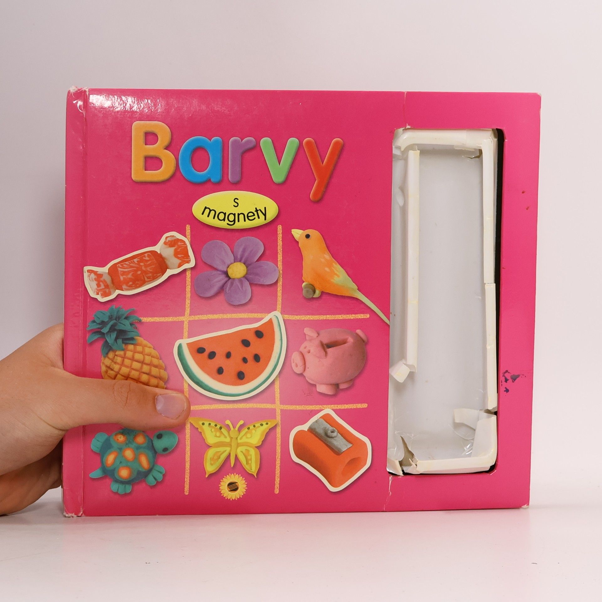 Manuela Martín Barvy s magnety