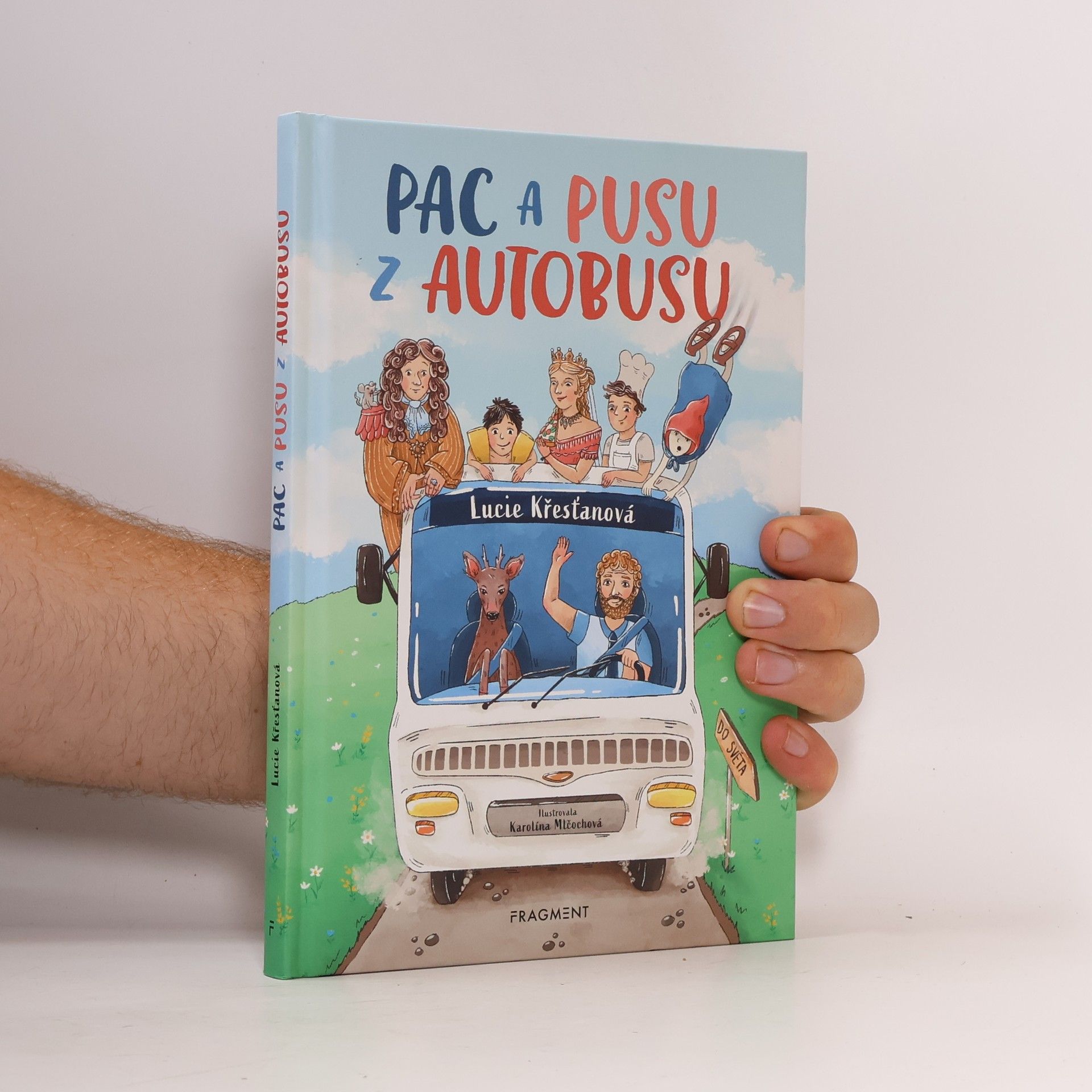 Karolína Mlčochová Pac a pusu z autobusu