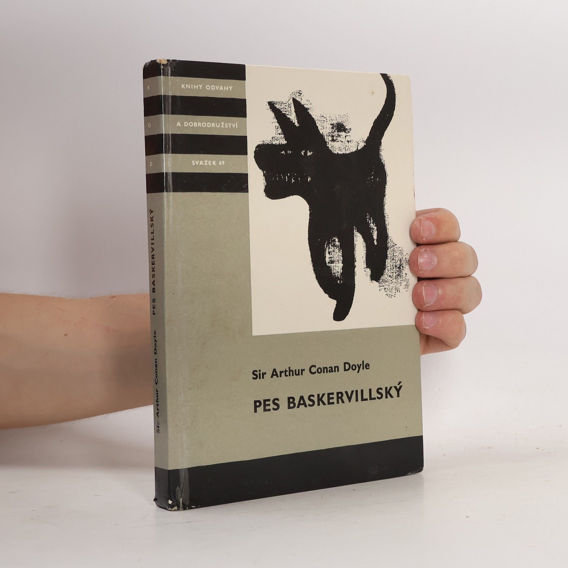 Arthur Conan Doyle Pes baskervillský