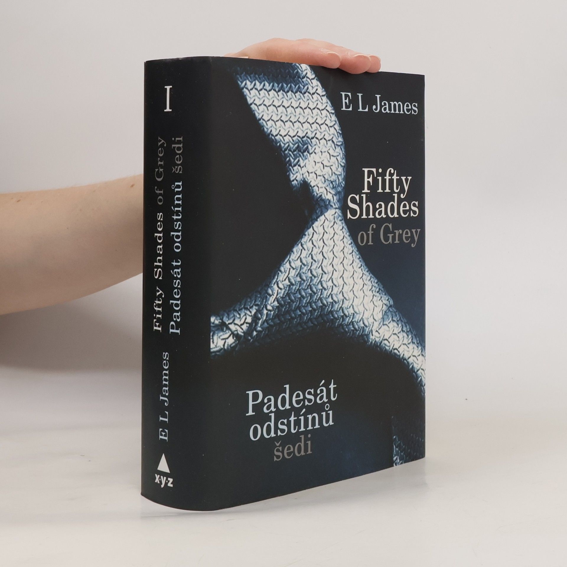E. L. James Padesát odstínů šedi