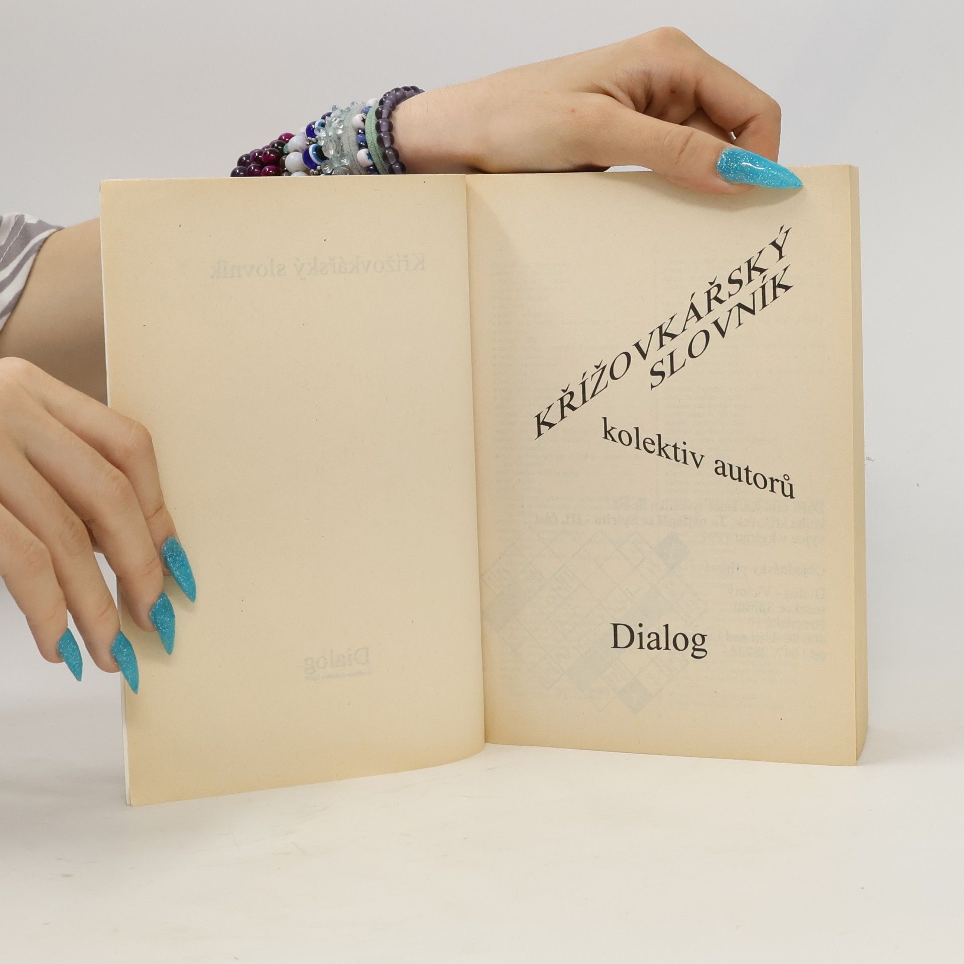 Autorenkollektiv Křížovkářský slovník