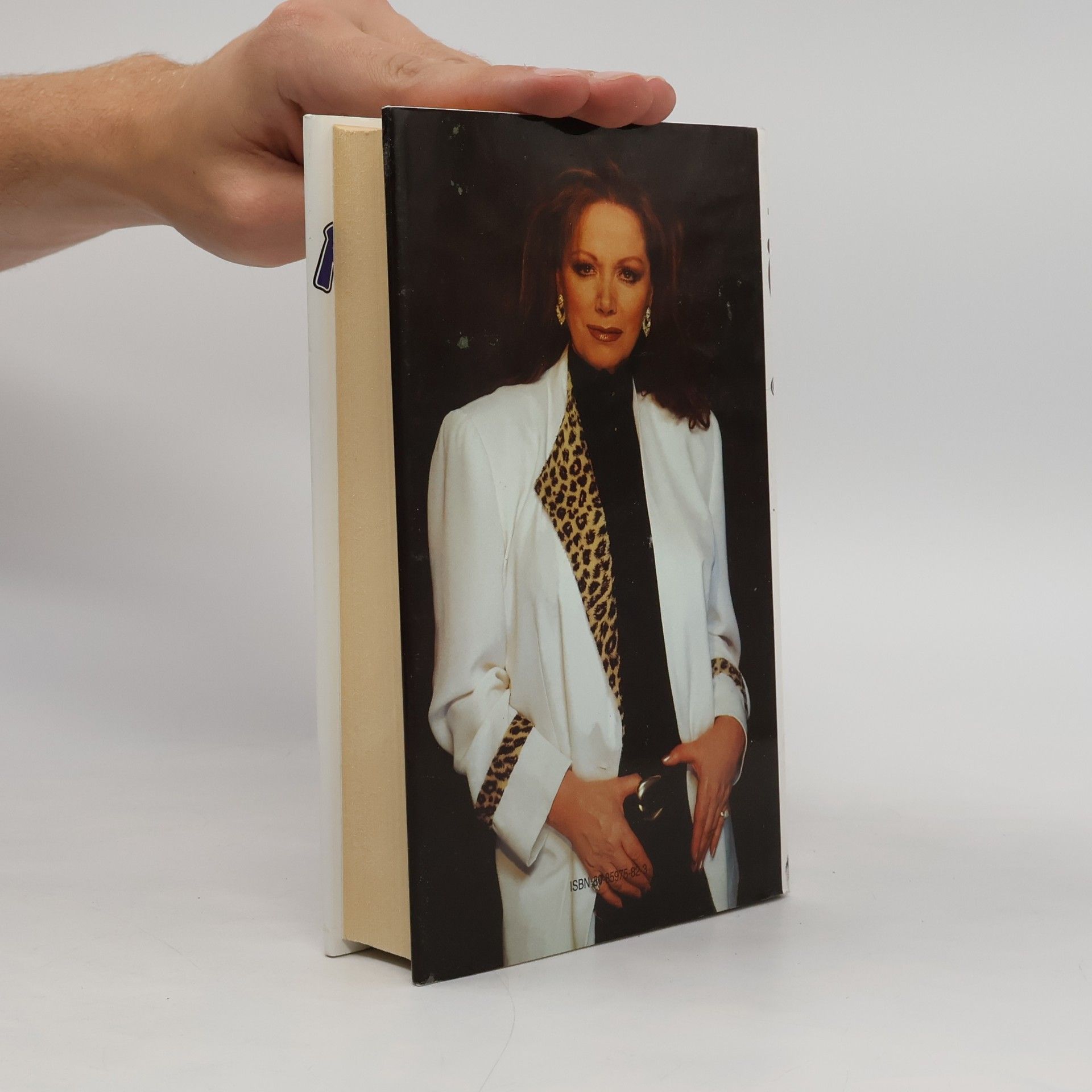 Jackie Collins Pomsta Lucky