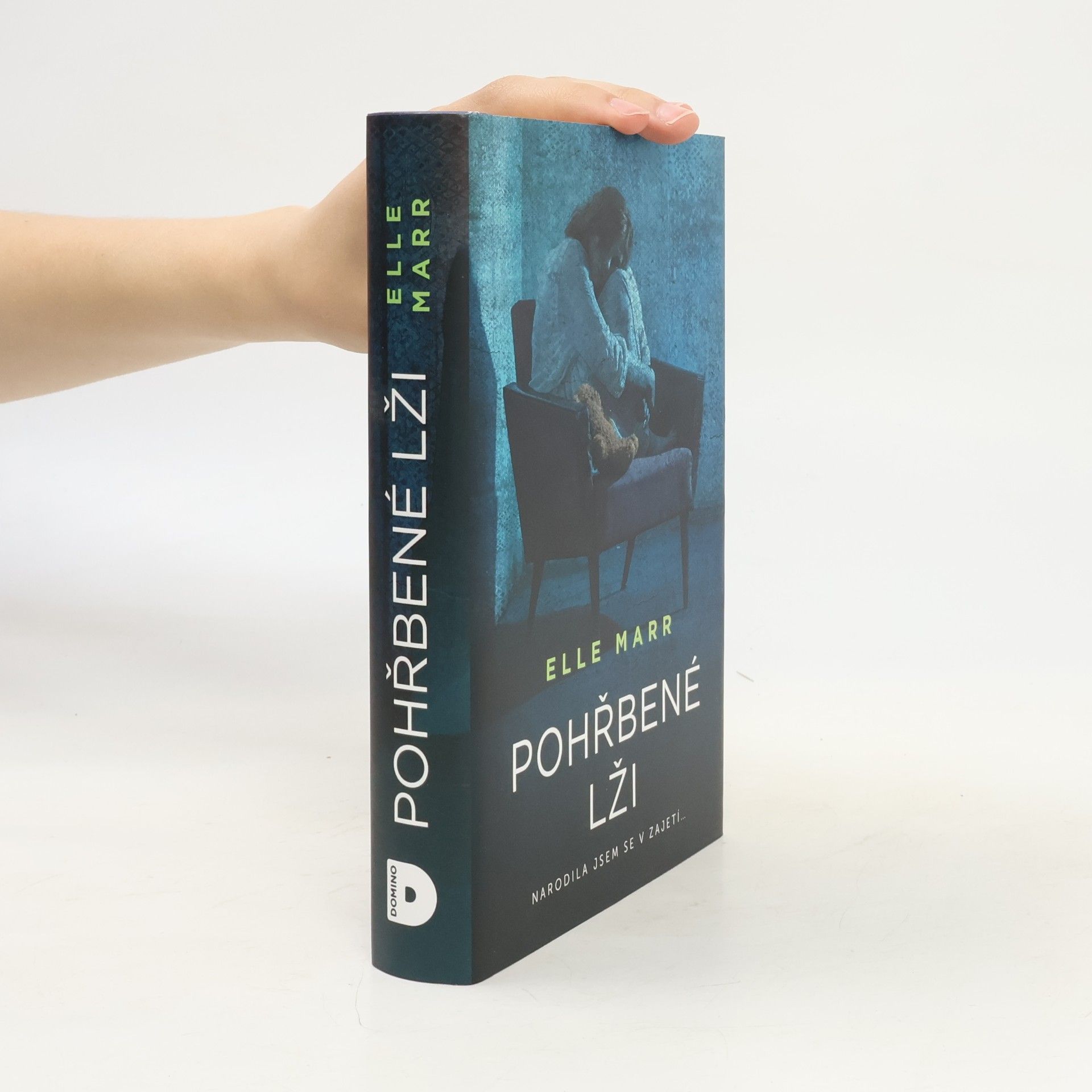 Elle Marr Pohřbené lži