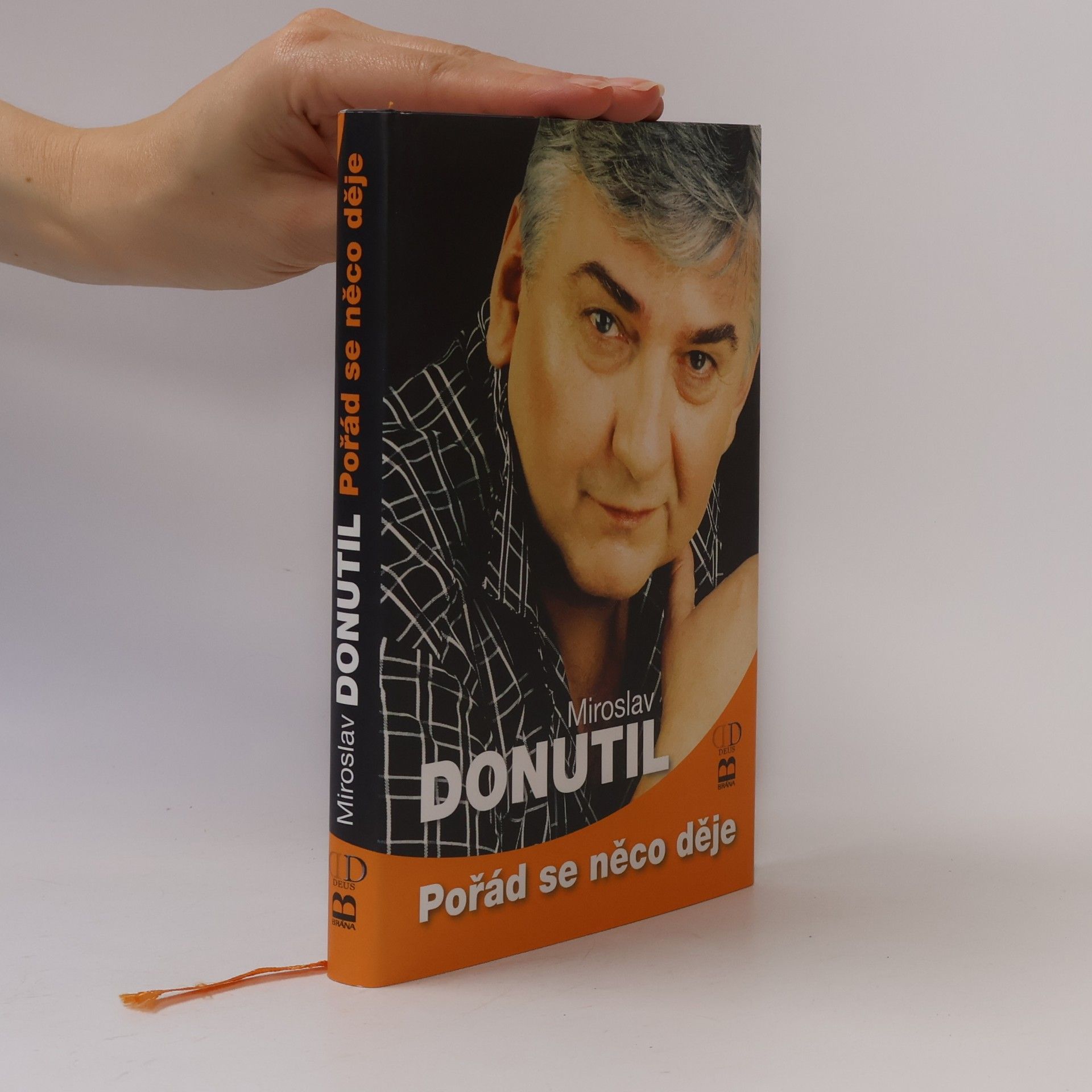 Miroslav Donutil Pořád se něco děje