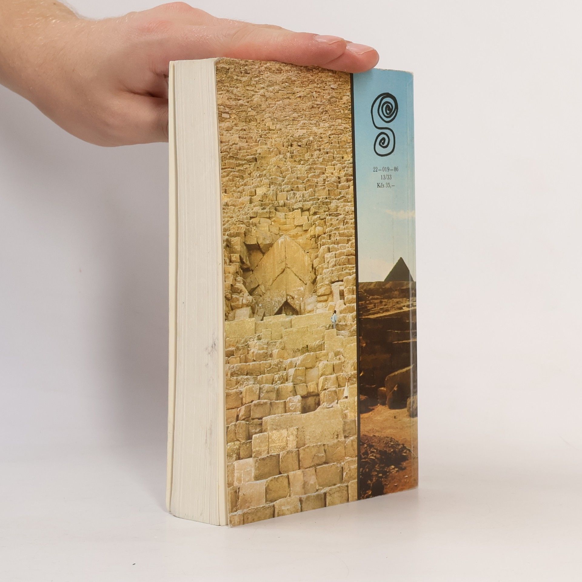 Vojtech Zamarovský Jejich veličenstva pyramidy