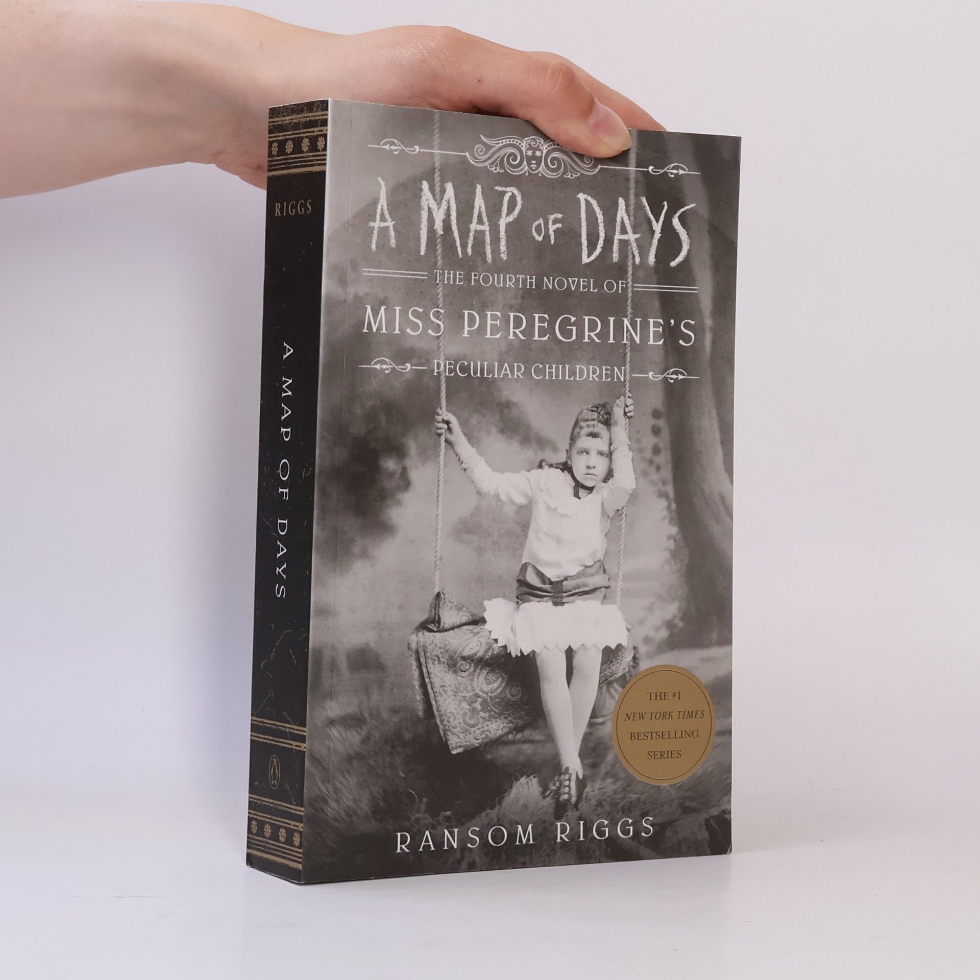 Ransom Riggs A Map of Days