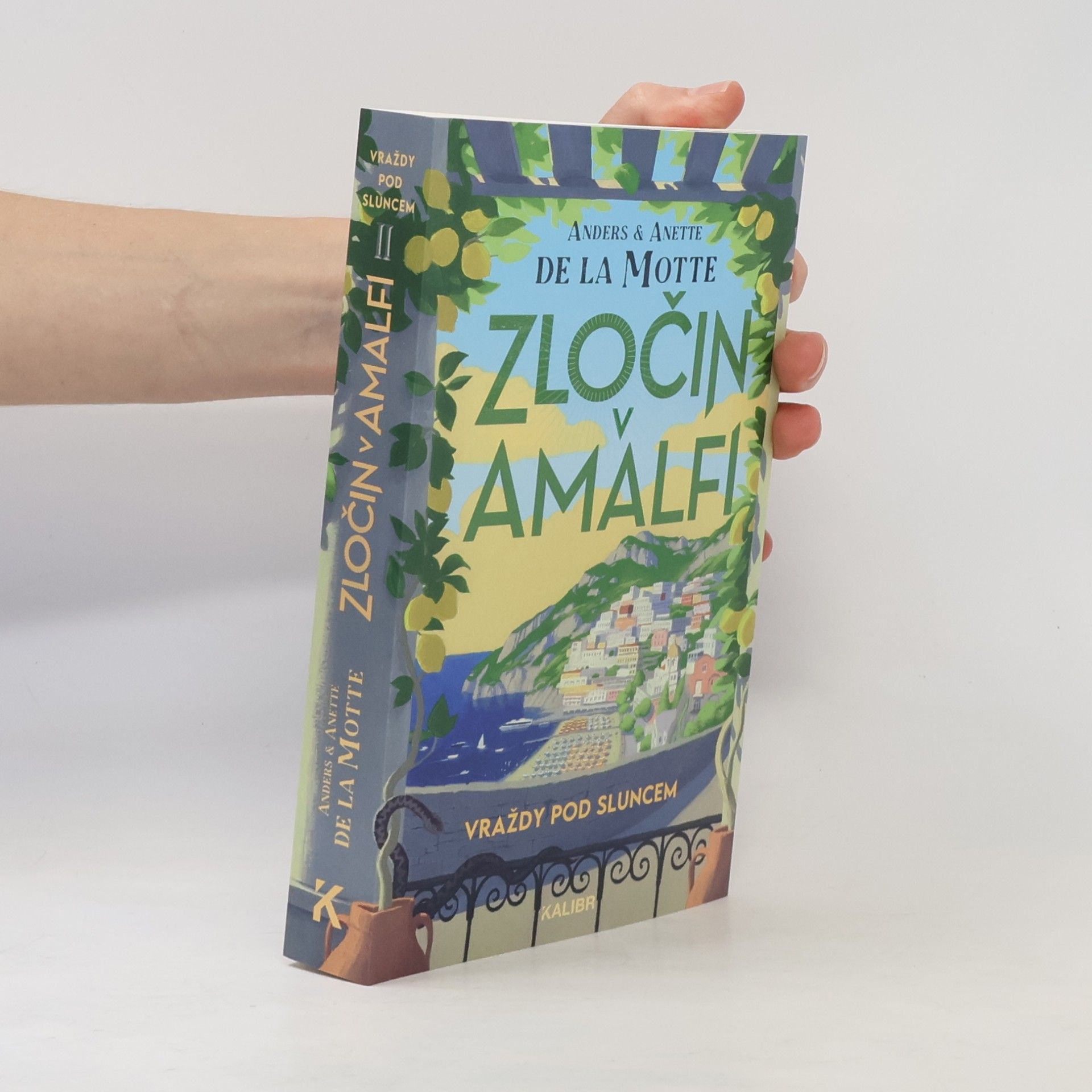 Anette De la Motte Vraždy pod sluncem II: Zločin v Amalfi