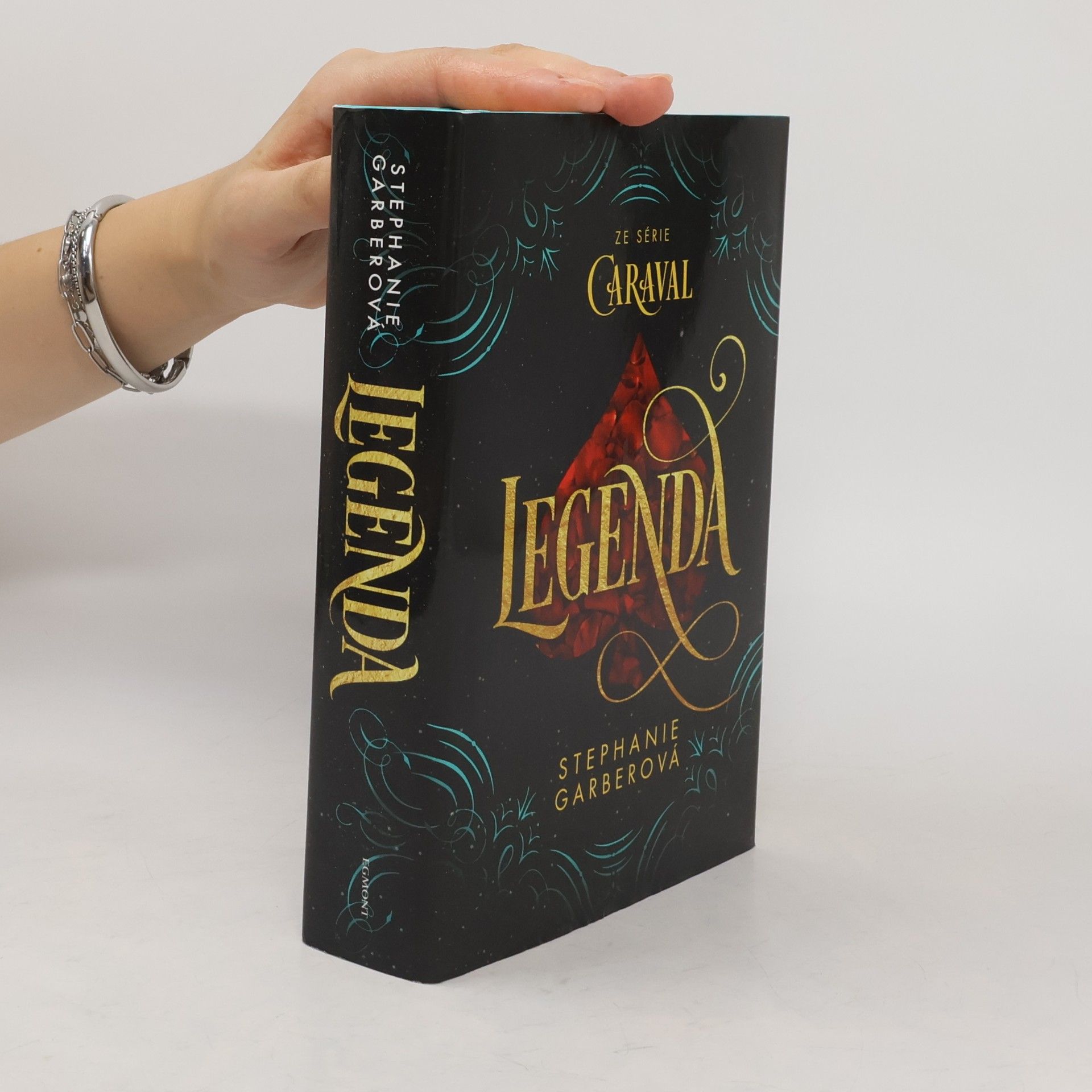 Stephanie Garber Legenda