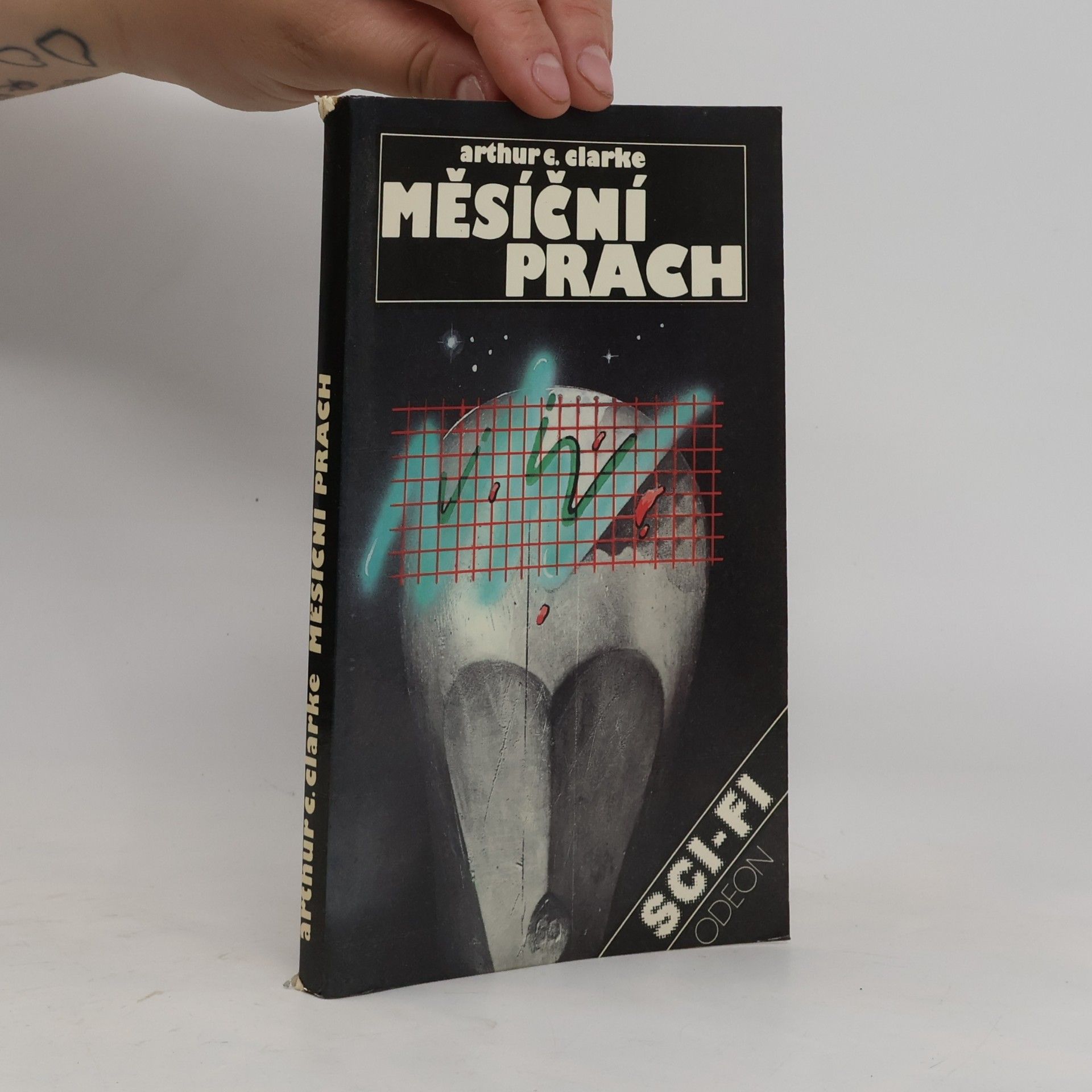 Arthur C. Clarke Měsíční prach